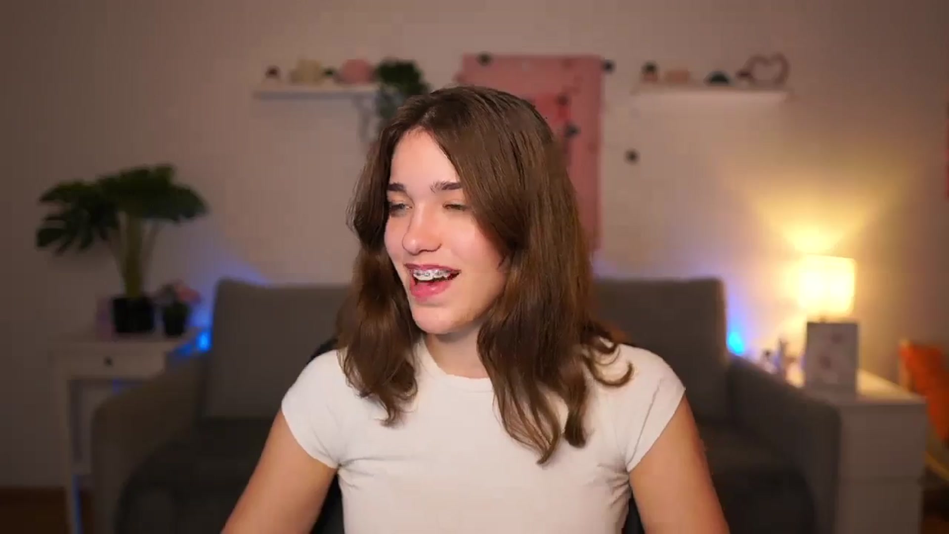 Gallery image thumbnail from Kissiecat's myfreecams stream on, 11/15/2025, 22:56 image 15 of 20