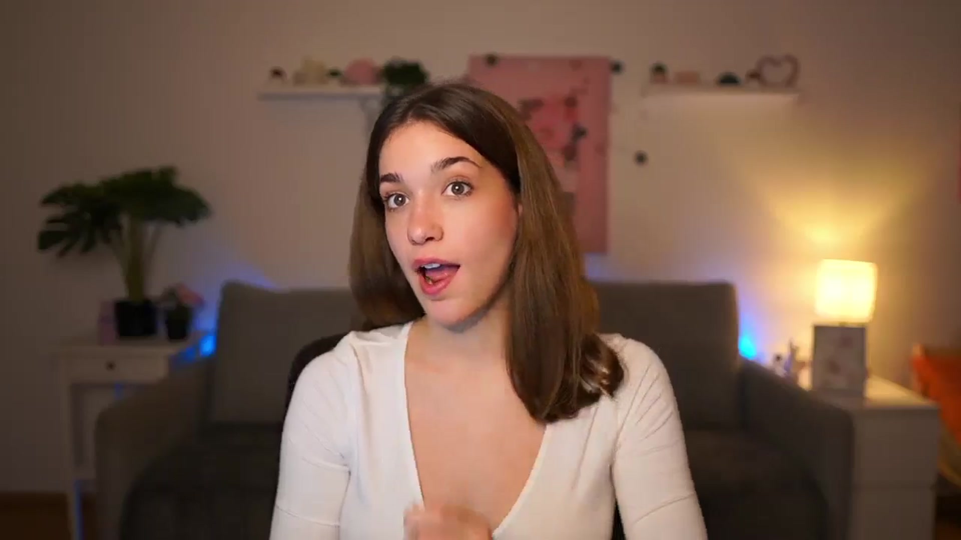 Gallery image thumbnail from Kissiecat's myfreecams stream on, 11/17/2025, 17:24 image 14 of 20