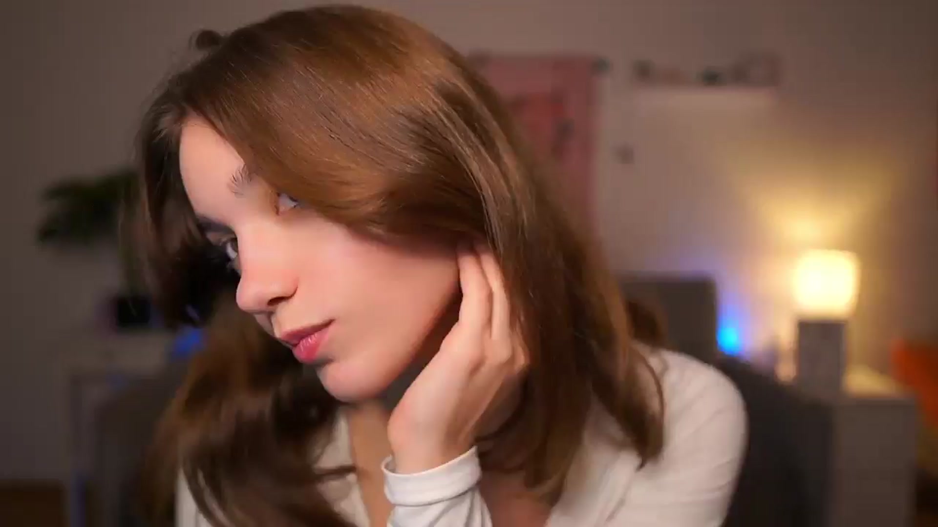 Gallery image thumbnail from Kissiecat's myfreecams stream on, 11/17/2025, 17:24 image 1 of 20