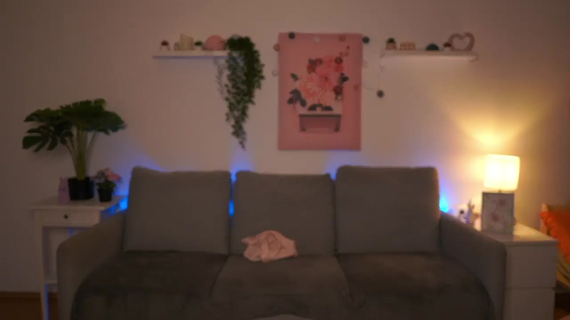 Gallery image thumbnail from Kissiecat's myfreecams stream on, 11/17/2025, 18:05 image 4 of 20