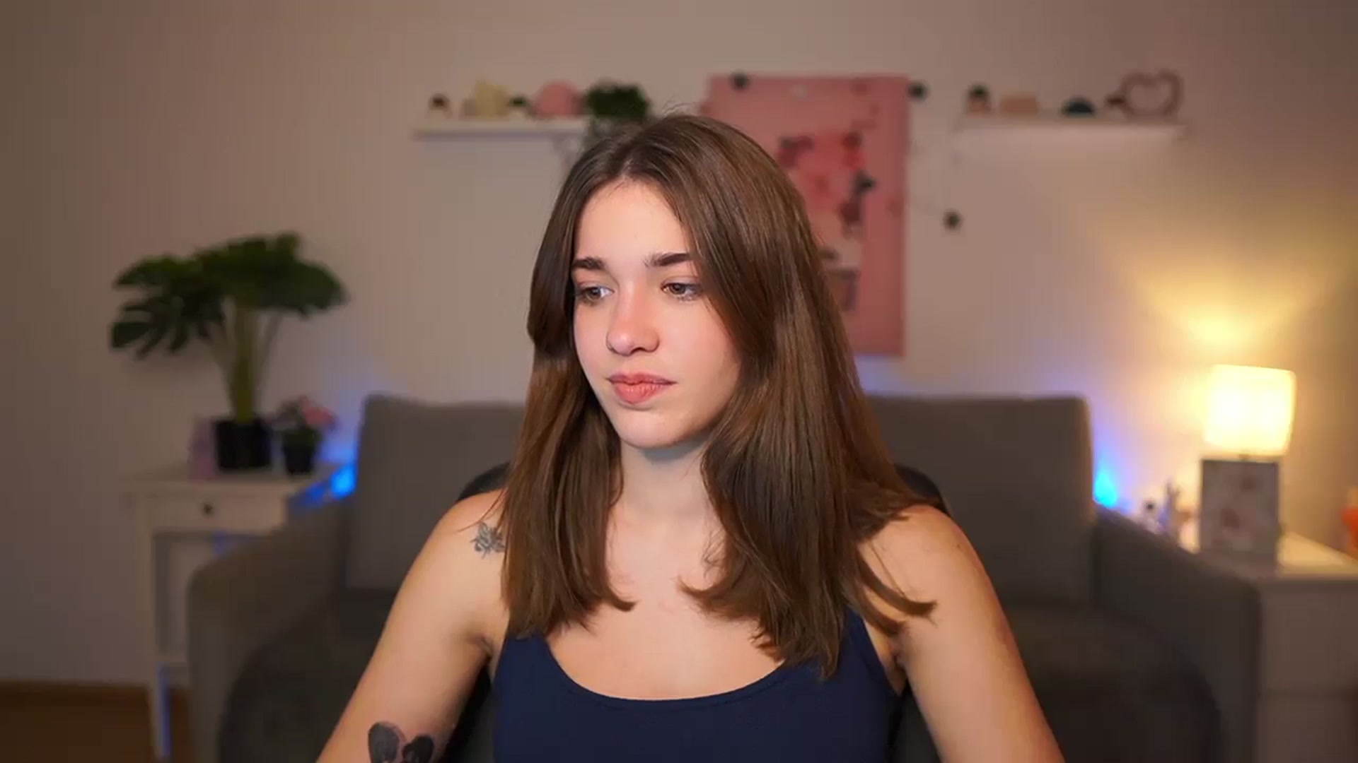 Gallery image thumbnail from Kissiecat's myfreecams stream on, 11/21/2025, 14:29 image 13 of 20