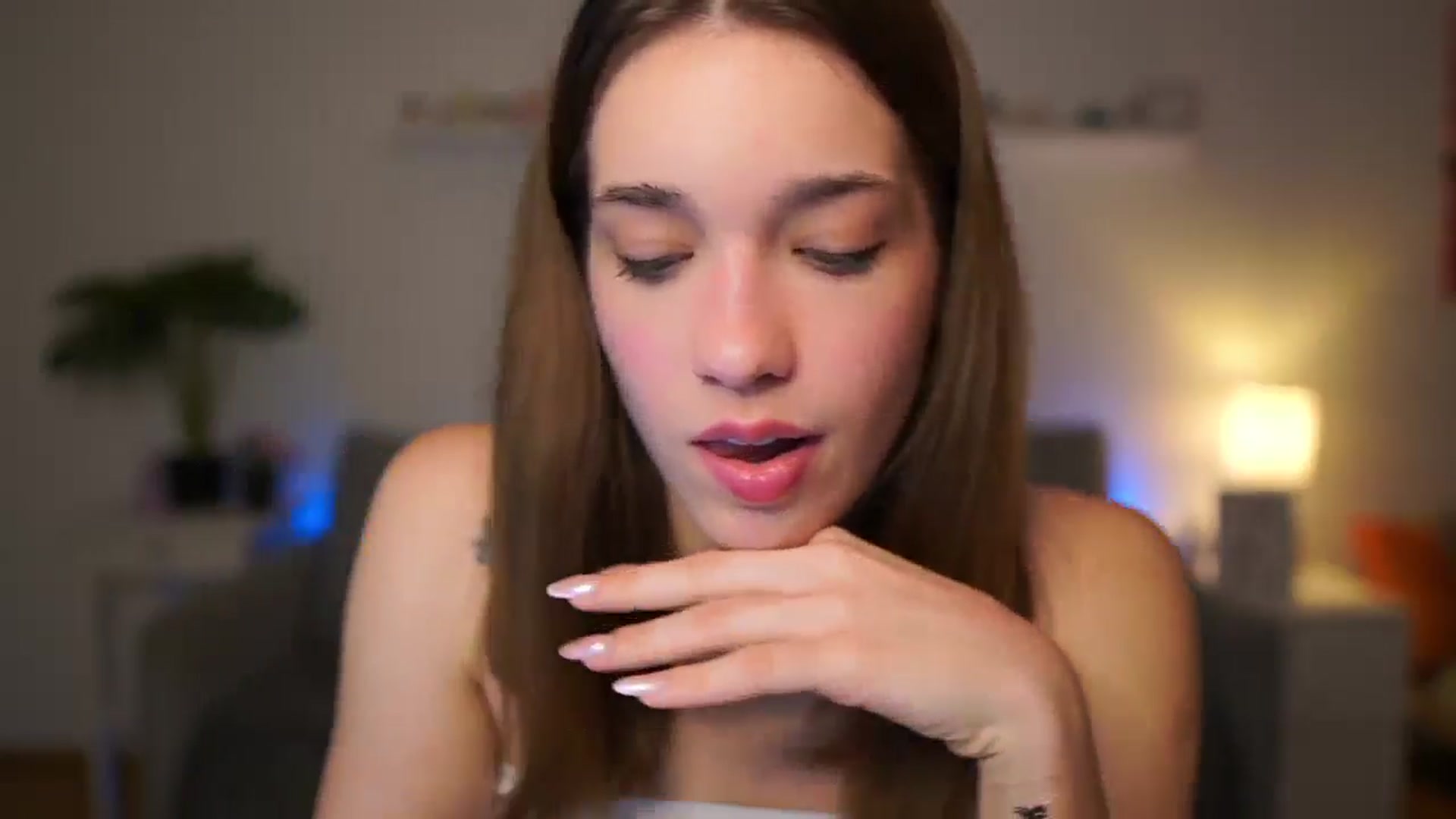 Gallery image thumbnail from Kissiecat's myfreecams stream on, 11/22/2025, 20:01 image 5 of 20