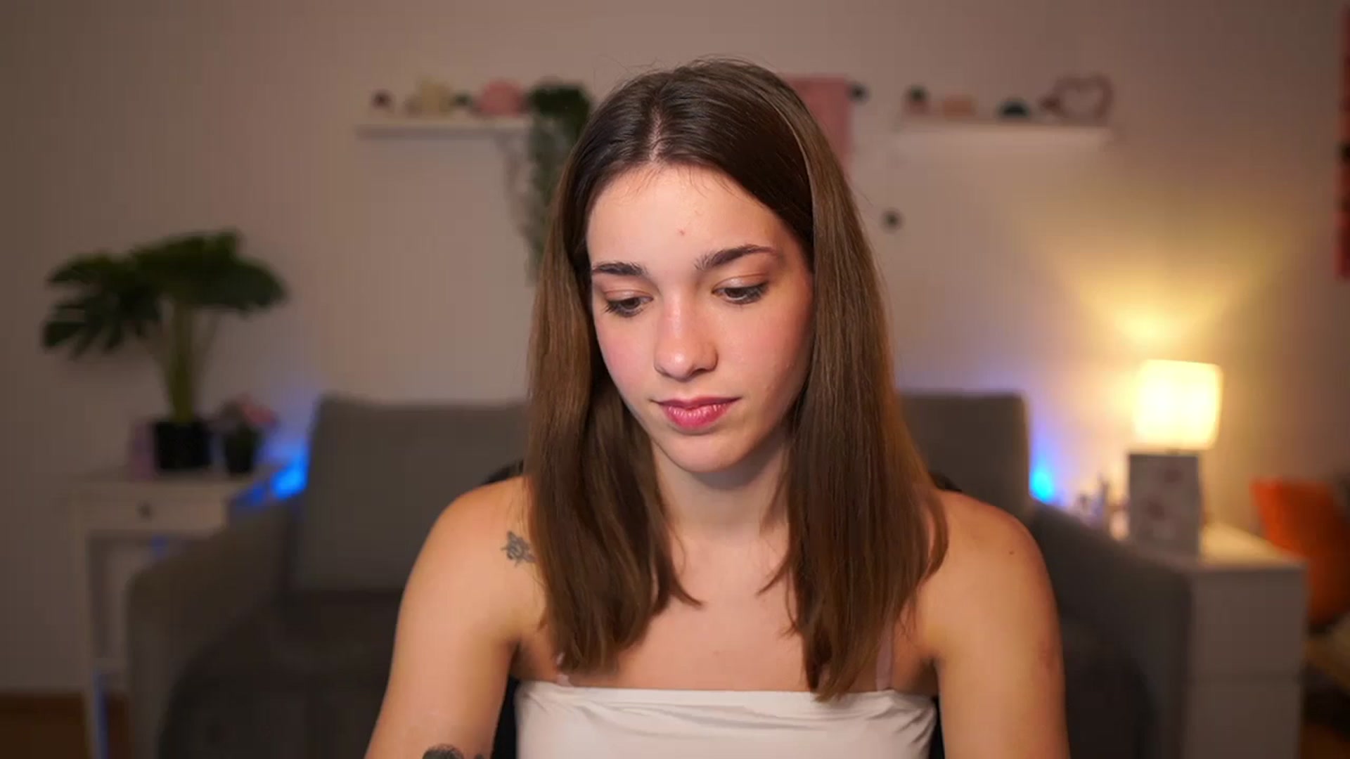 Gallery image thumbnail from Kissiecat's myfreecams stream on, 11/22/2025, 20:01 image 18 of 20