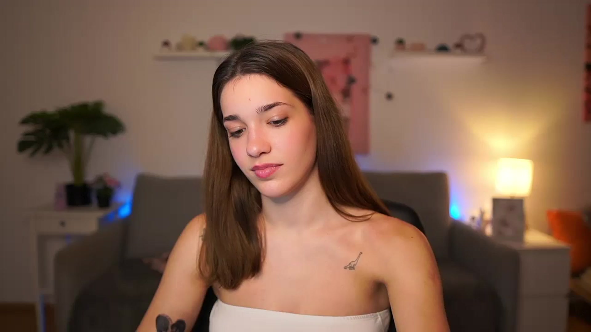 Gallery image thumbnail from Kissiecat's myfreecams stream on, 11/22/2025, 21:25 image 8 of 20