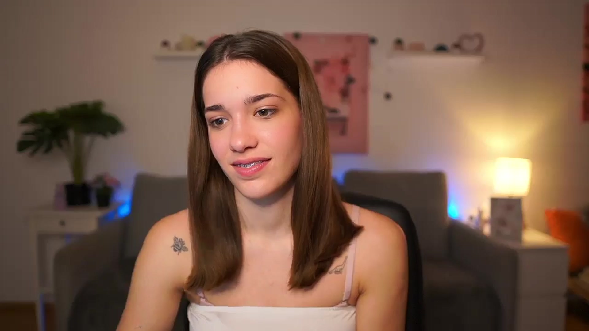 Gallery image thumbnail from Kissiecat's myfreecams stream on, 11/22/2025, 23:00 image 2 of 20