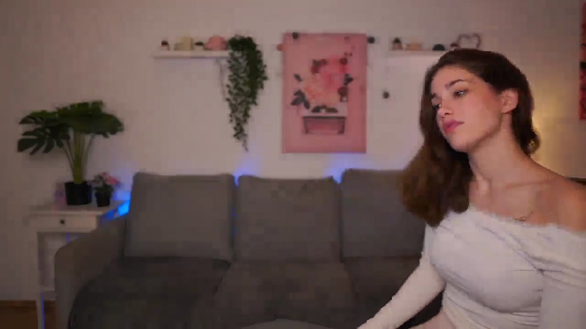 Gallery image thumbnail from Kissiecat's myfreecams stream on, 11/24/2025, 19:15 image 19 of 20