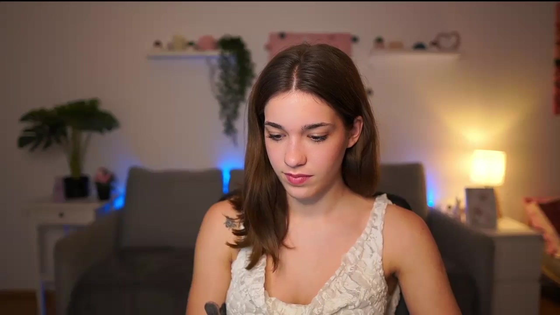 Gallery image thumbnail from Kissiecat's myfreecams stream on, 11/27/2025, 18:59 image 20 of 20