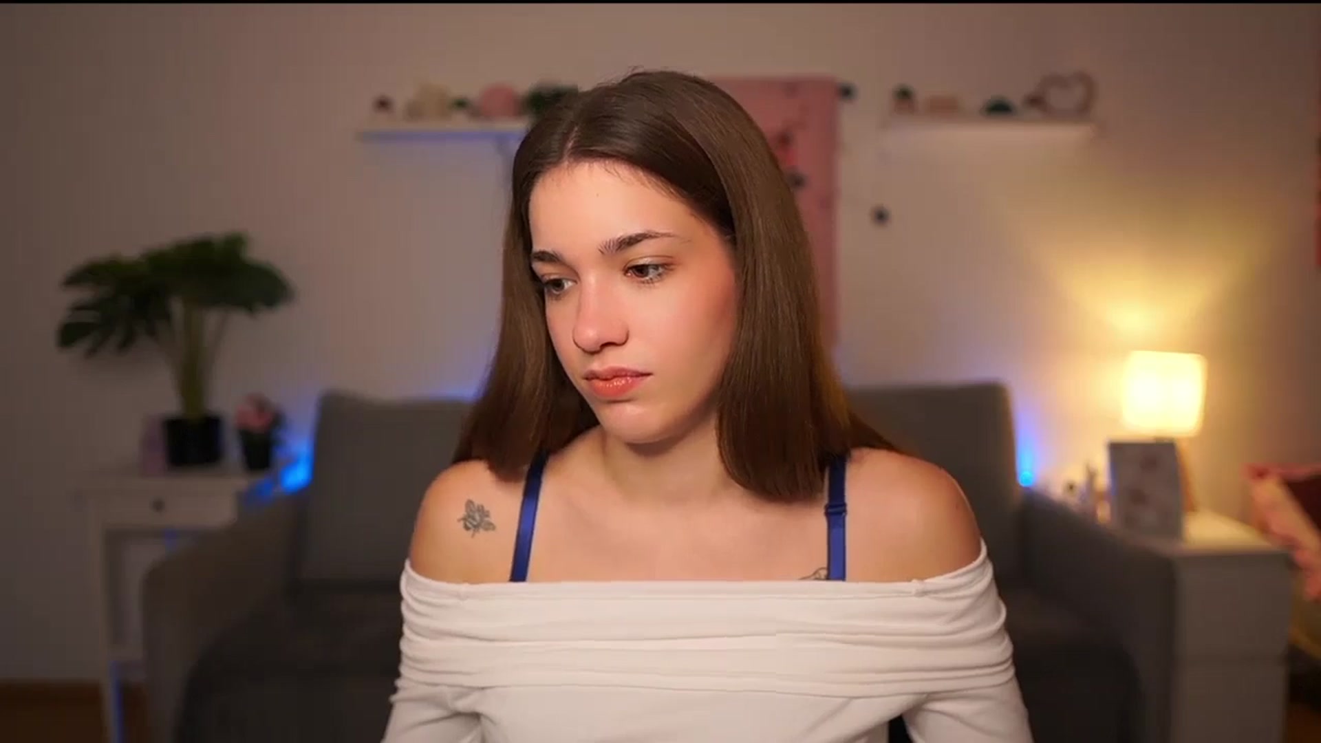 Gallery image thumbnail from Kissiecat's myfreecams stream on, 11/28/2025, 15:17 image 8 of 20