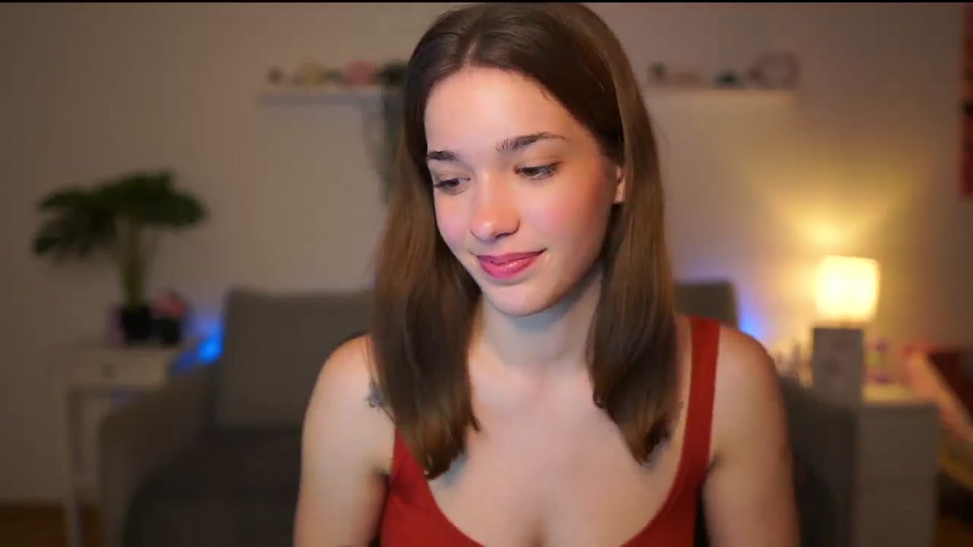 Gallery image thumbnail from Kissiecat's myfreecams stream on, 12/03/2025, 17:40 image 14 of 20