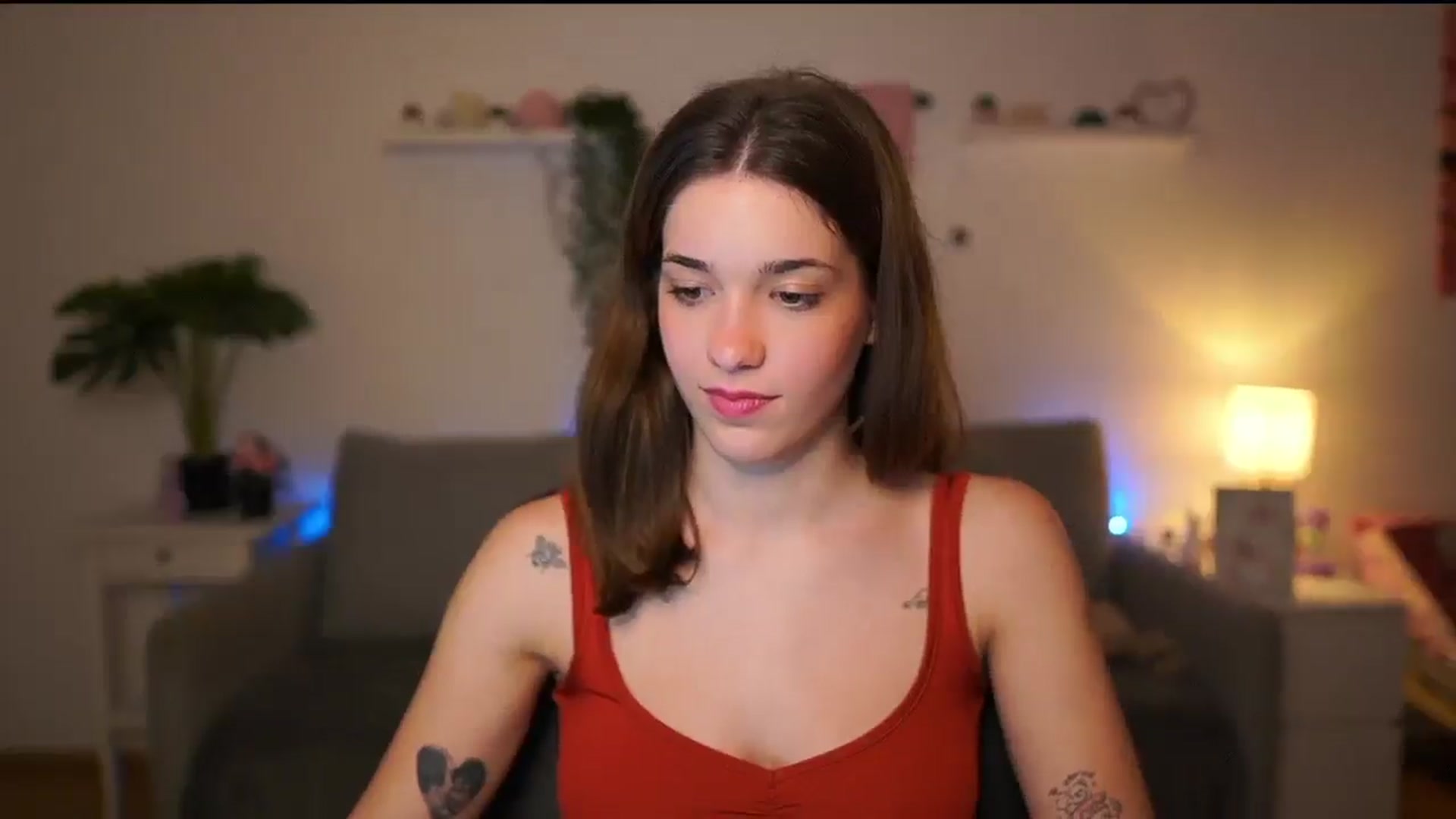Gallery image thumbnail from Kissiecat's myfreecams stream on, 12/03/2025, 17:40 image 16 of 20