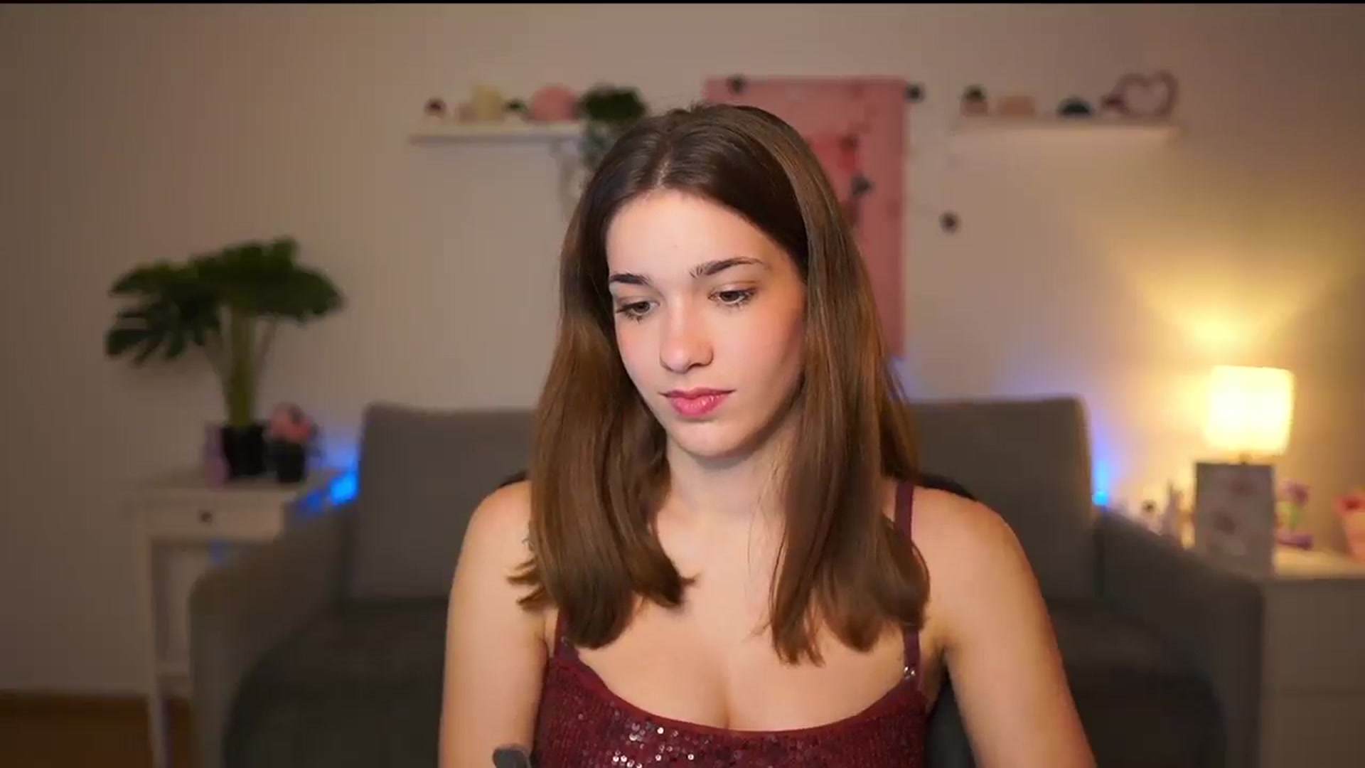 Gallery image thumbnail from Kissiecat's myfreecams stream on, 12/05/2025, 15:06 image 7 of 20