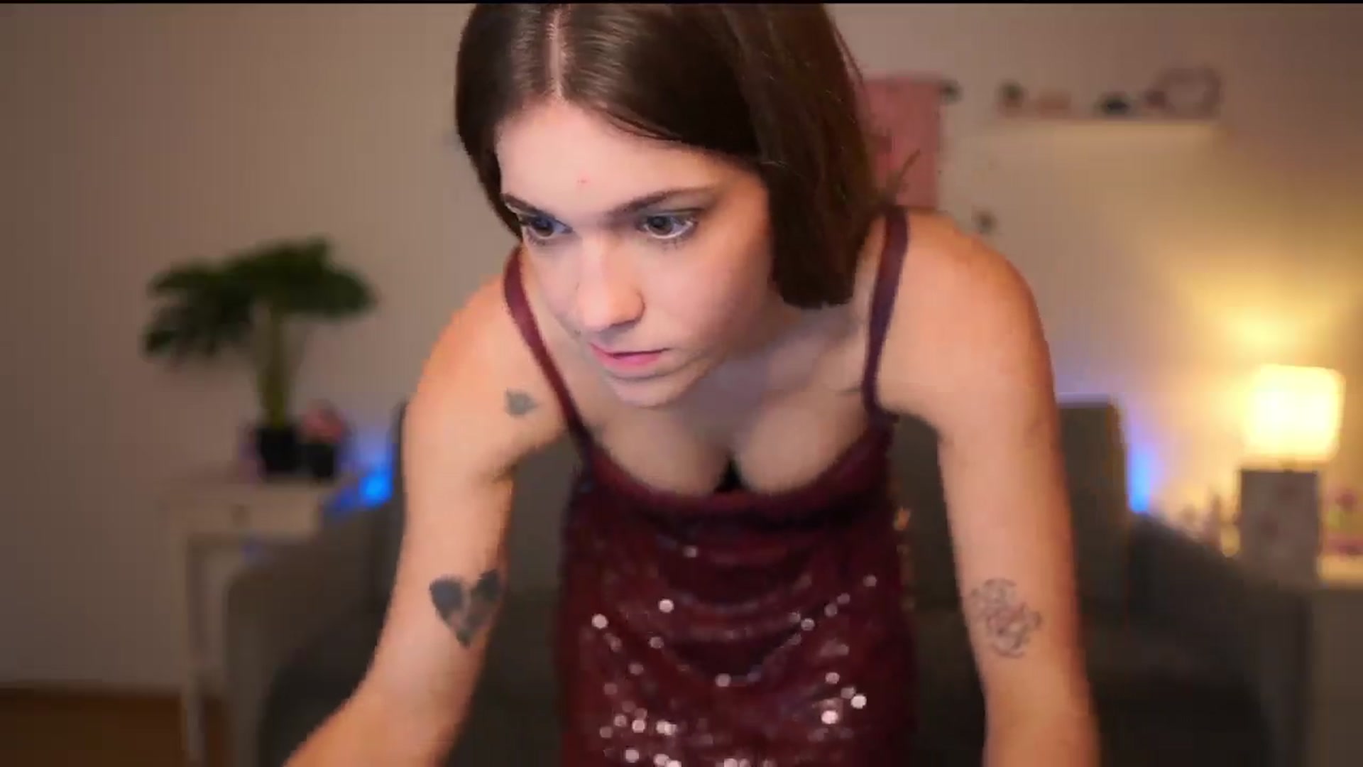 Gallery image thumbnail from Kissiecat's myfreecams stream on, 12/05/2025, 18:51 image 13 of 20