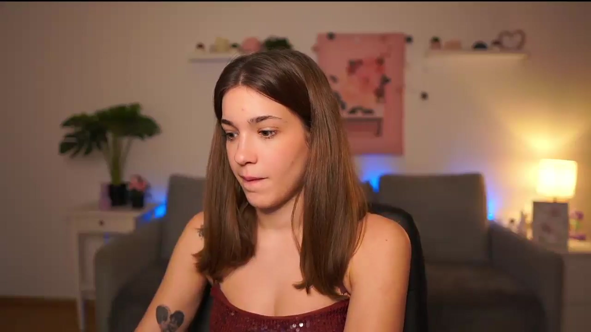 Gallery image thumbnail from Kissiecat's myfreecams stream on, 12/05/2025, 18:51 image 20 of 20