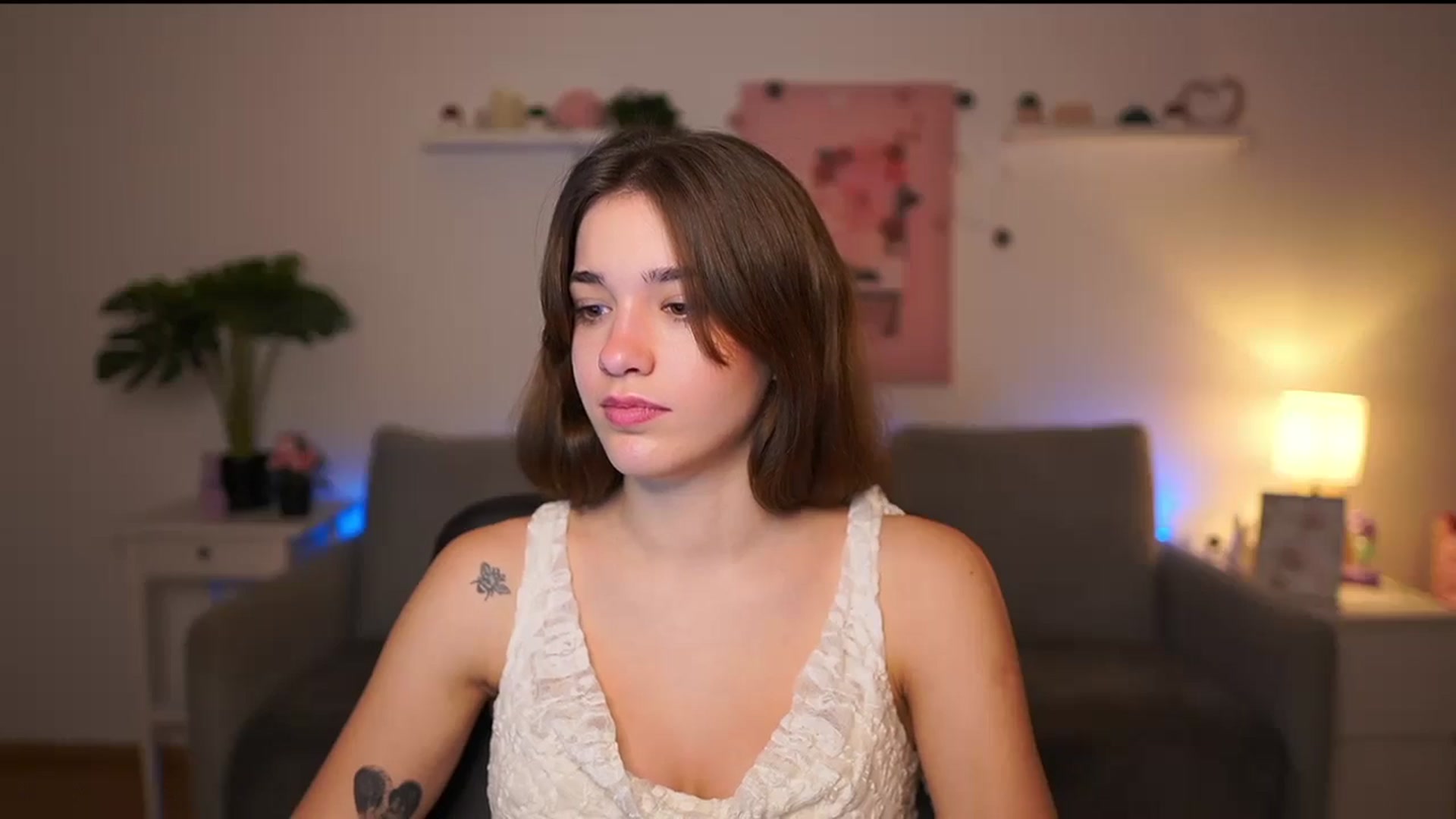 Gallery image thumbnail from Kissiecat's myfreecams stream on, 12/08/2025, 16:05 image 17 of 20