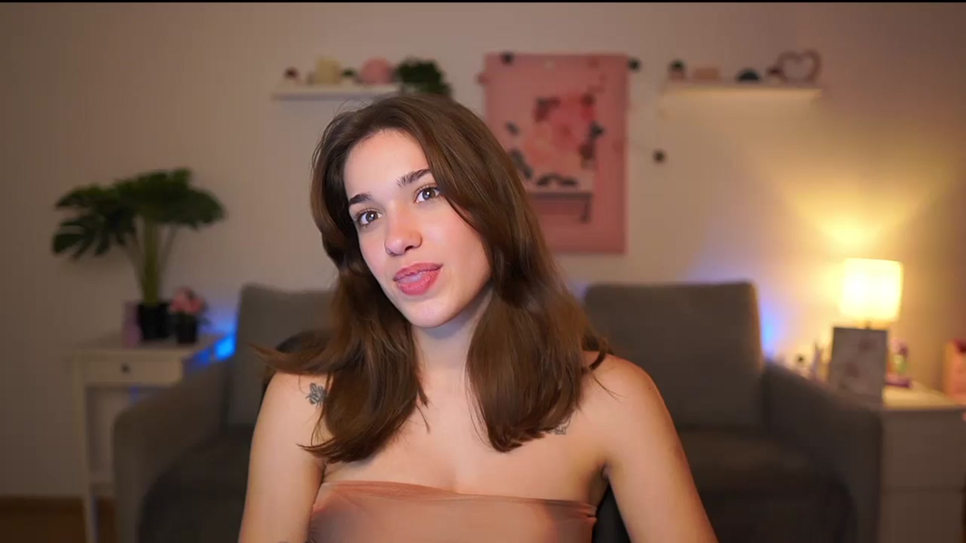 Gallery image thumbnail from Kissiecat's myfreecams stream on, 12/11/2025, 17:08 image 8 of 20