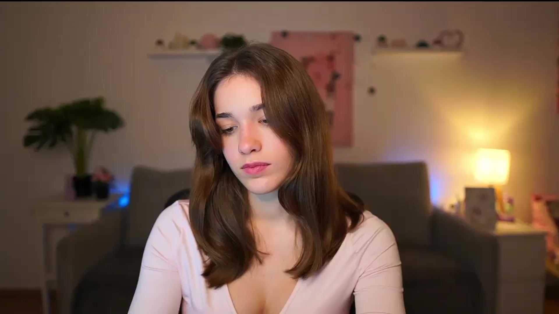 Gallery image thumbnail from Kissiecat's myfreecams stream on, 12/15/2025, 14:55 image 14 of 20