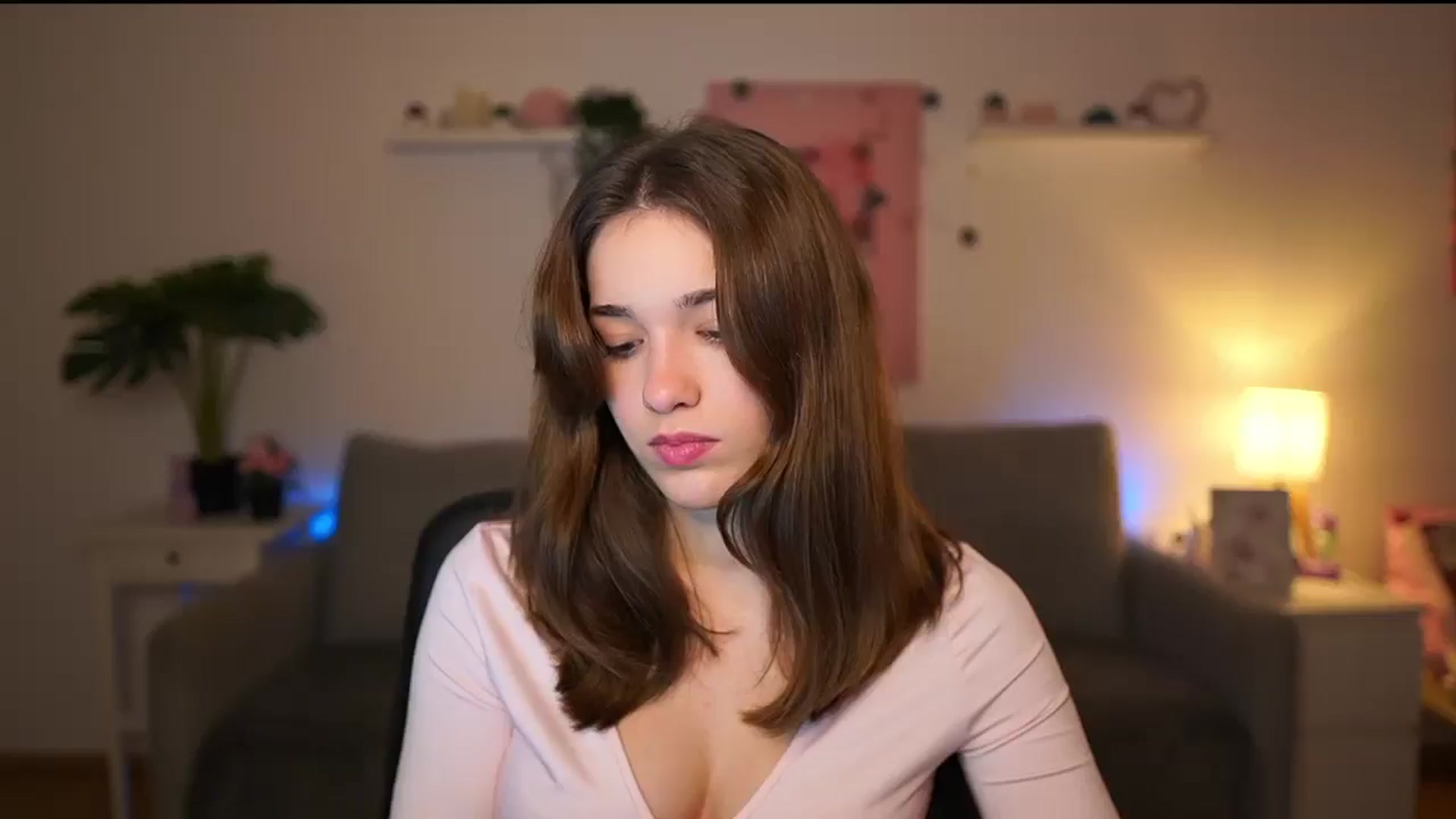 Gallery image thumbnail from Kissiecat's myfreecams stream on, 12/15/2025, 14:55 image 7 of 20