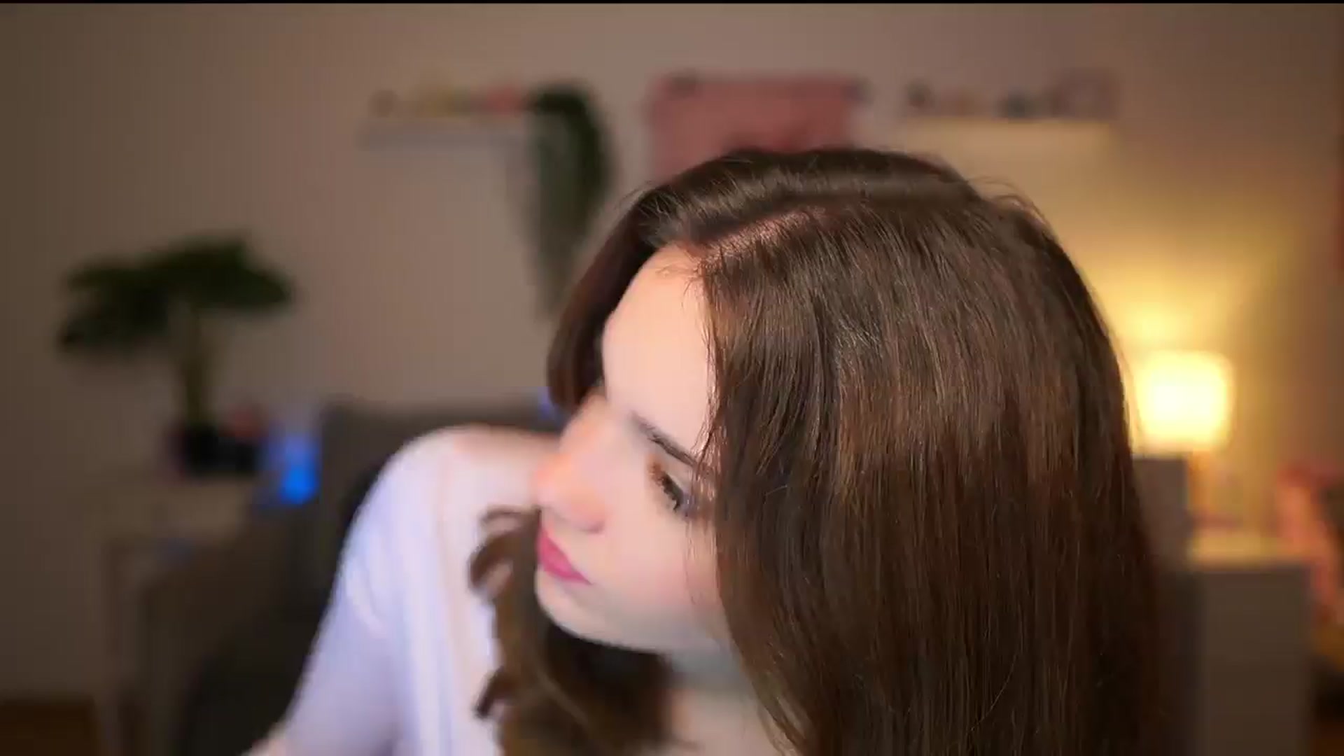 Gallery image thumbnail from Kissiecat's myfreecams stream on, 12/15/2025, 14:55 image 10 of 20