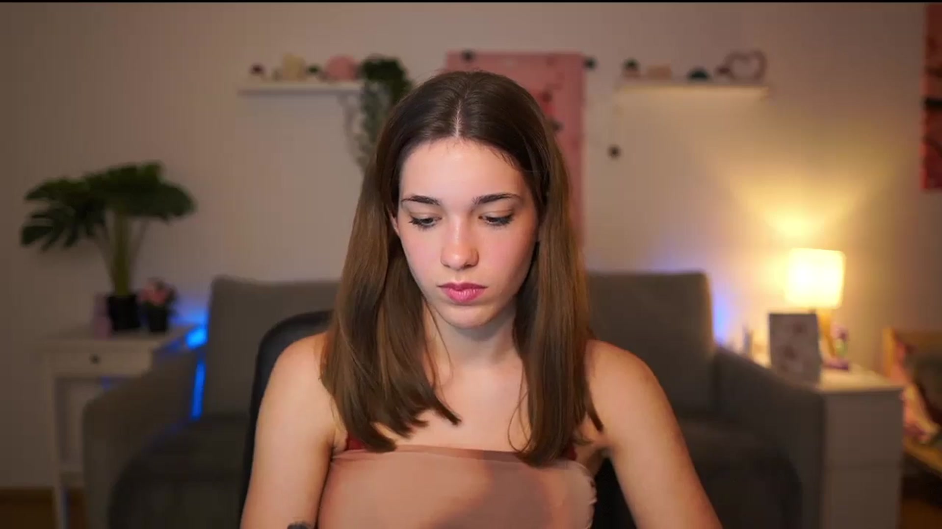 Gallery image thumbnail from Kissiecat's myfreecams stream on, 12/18/2025, 18:25 image 7 of 20