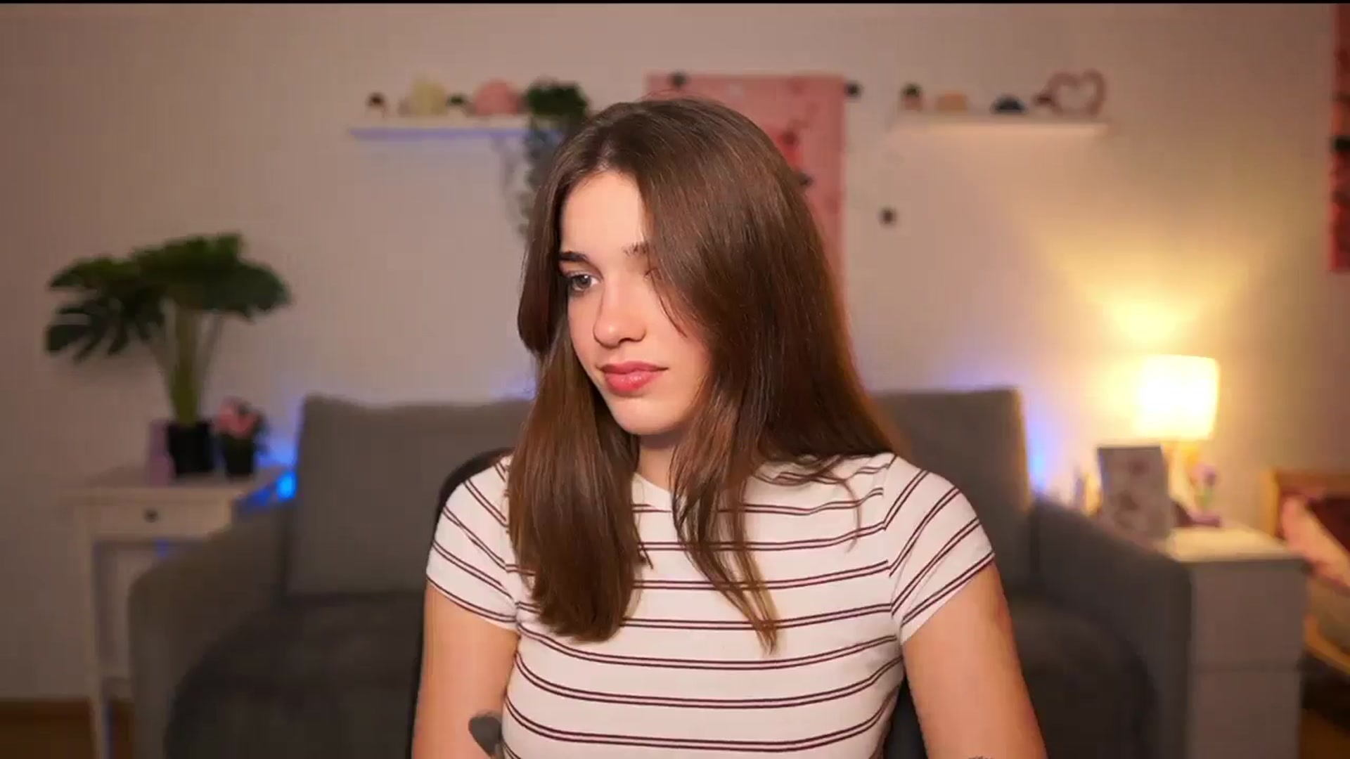 Gallery image thumbnail from Kissiecat's myfreecams stream on, 12/23/2025, 20:02 image 6 of 20