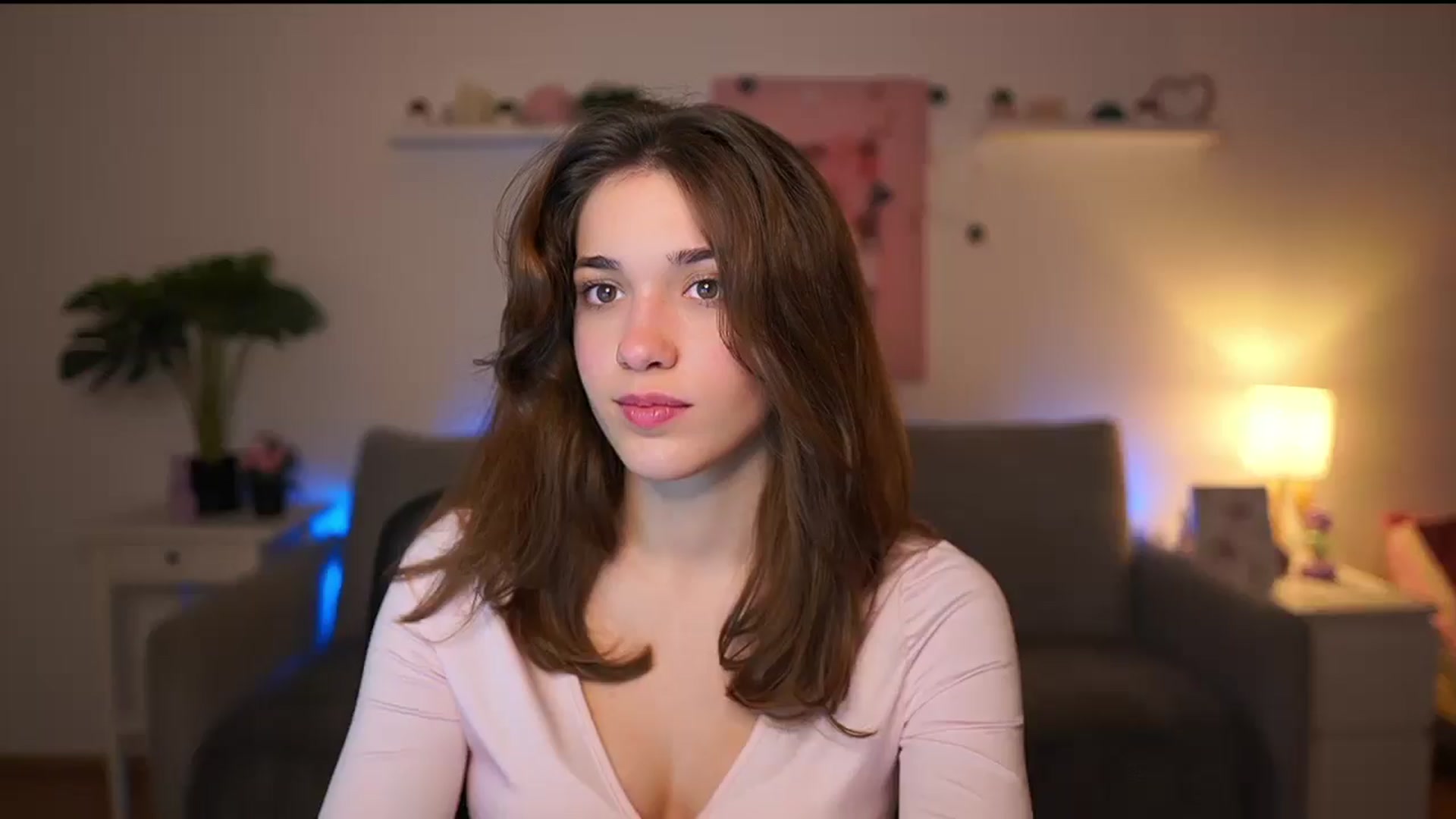 Gallery image thumbnail from Kissiecat's myfreecams stream on, 12/27/2025, 17:51 image 13 of 20