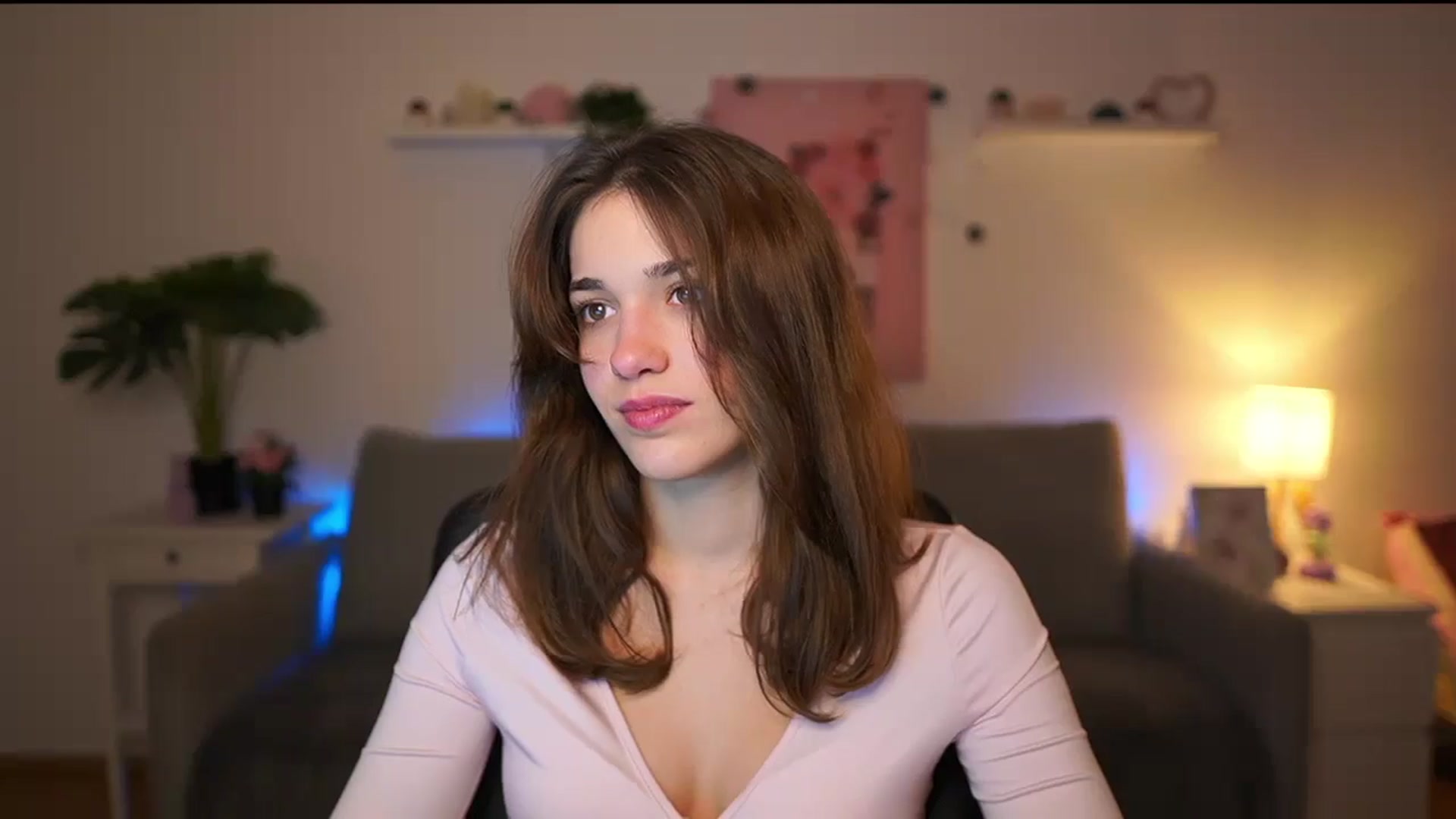Gallery image thumbnail from Kissiecat's myfreecams stream on, 12/27/2025, 17:51 image 7 of 20