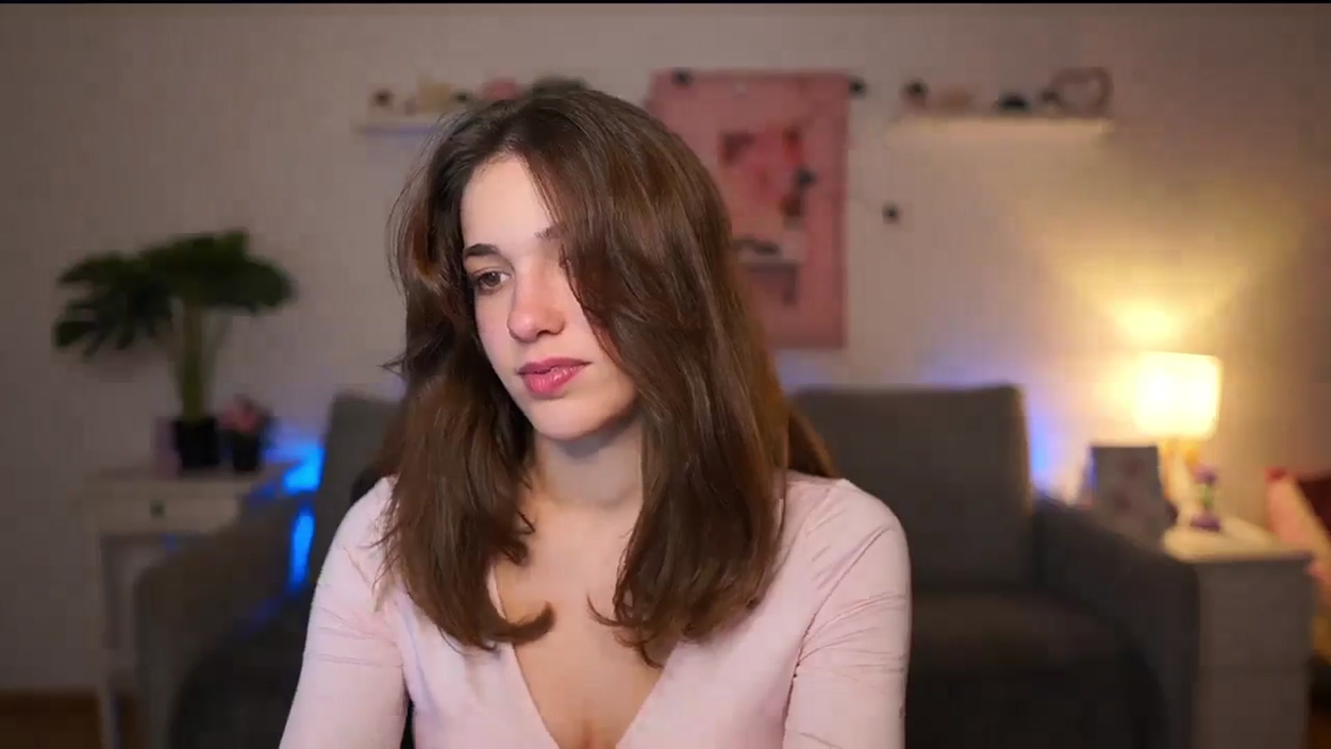 Gallery image thumbnail from Kissiecat's myfreecams stream on, 12/27/2025, 17:51 image 18 of 20