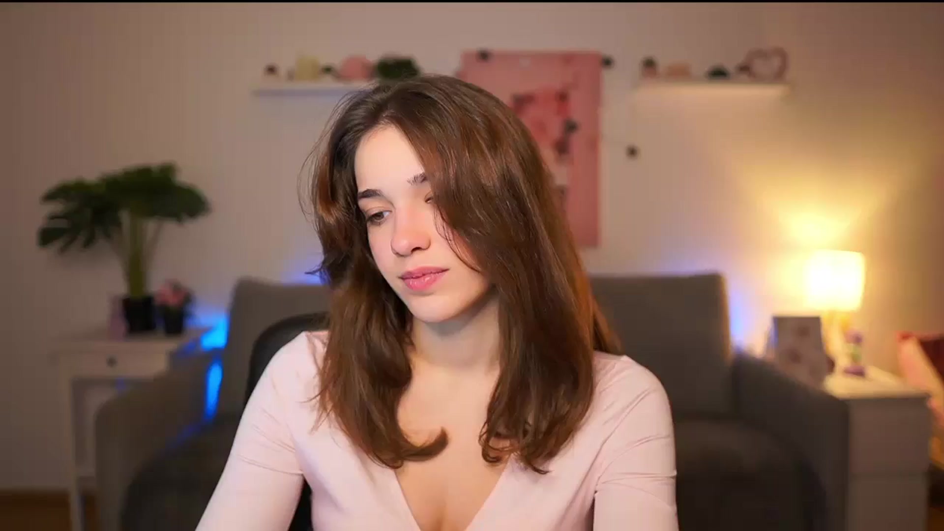 Gallery image thumbnail from Kissiecat's myfreecams stream on, 12/27/2025, 17:51 image 17 of 20