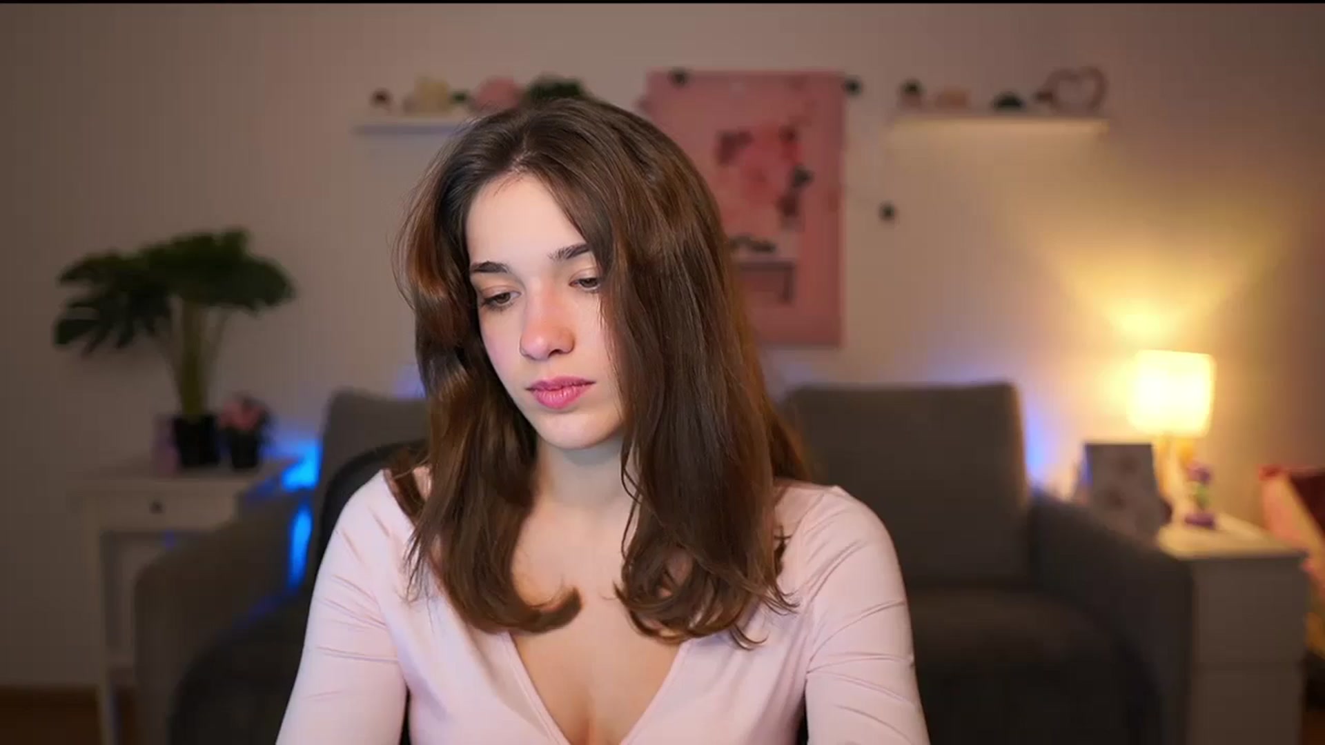 Gallery image thumbnail from Kissiecat's myfreecams stream on, 12/27/2025, 17:51 image 12 of 20