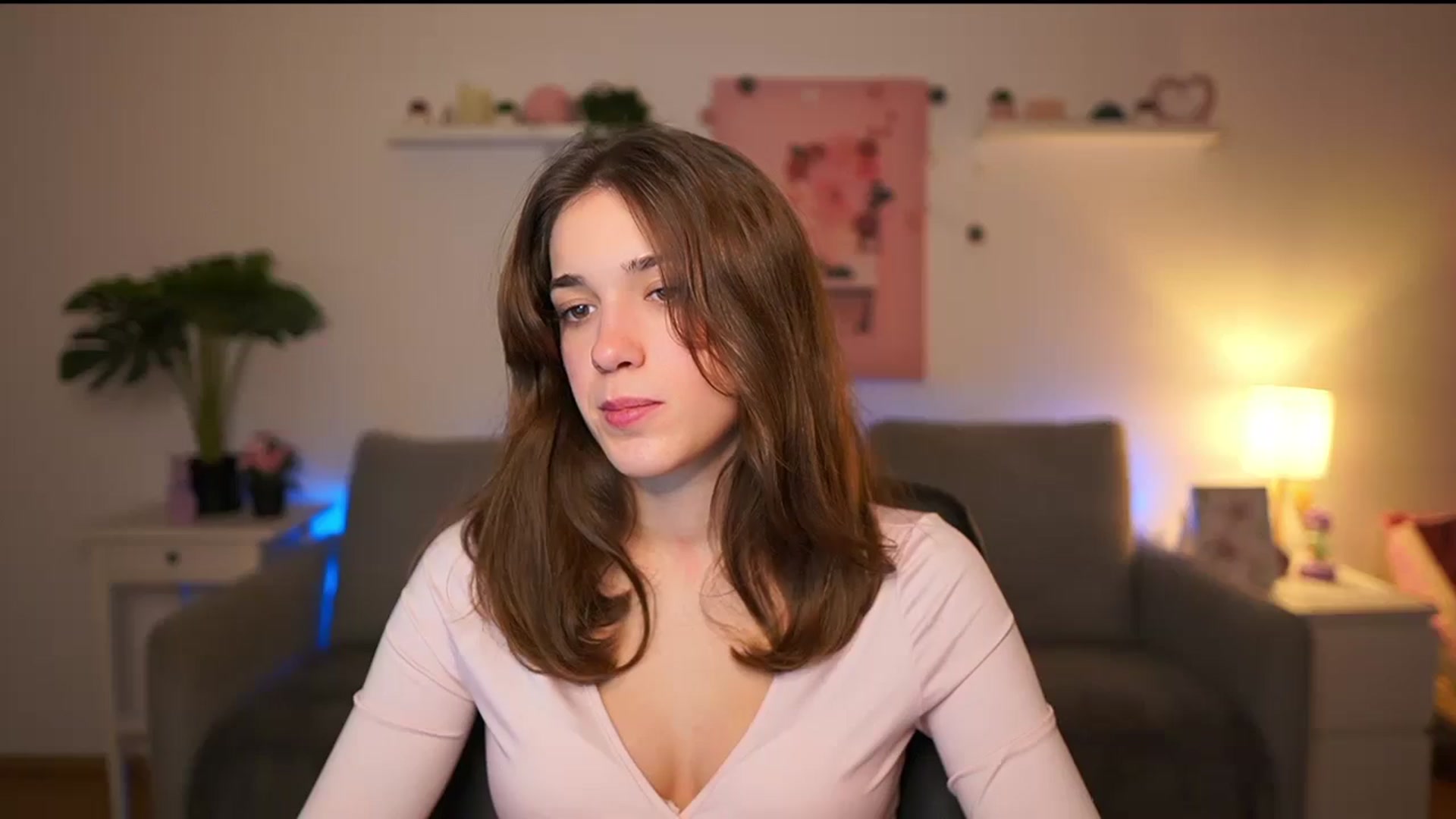 Gallery image thumbnail from Kissiecat's myfreecams stream on, 12/27/2025, 18:35 image 3 of 20