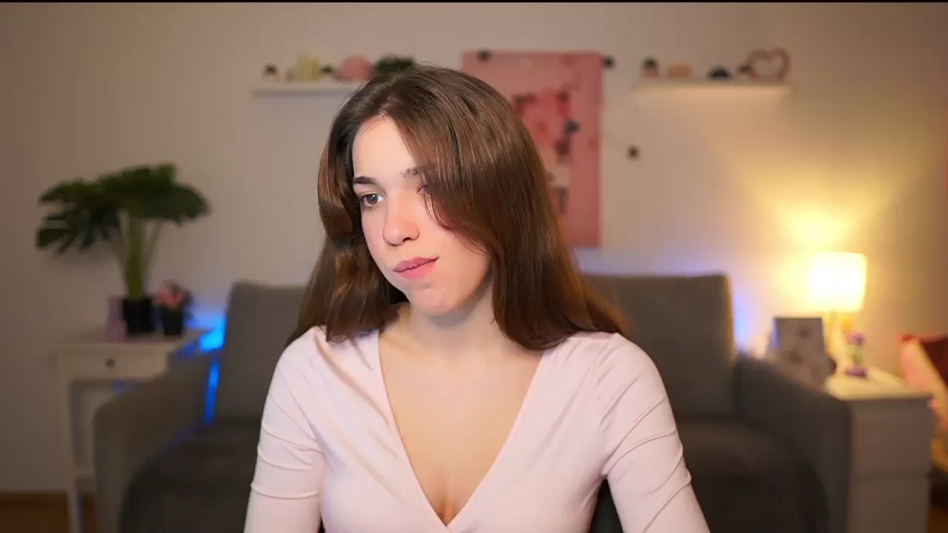 Gallery image thumbnail from Kissiecat's myfreecams stream on, 12/27/2025, 18:35 image 18 of 20