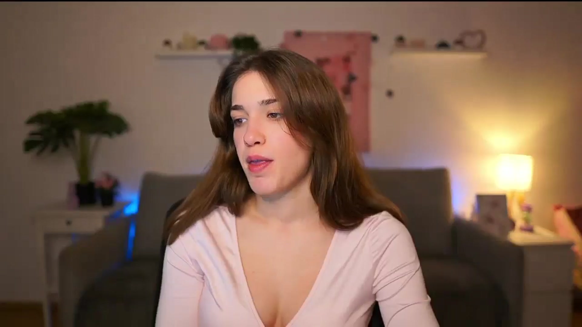 Gallery image thumbnail from Kissiecat's myfreecams stream on, 12/27/2025, 18:35 image 9 of 20