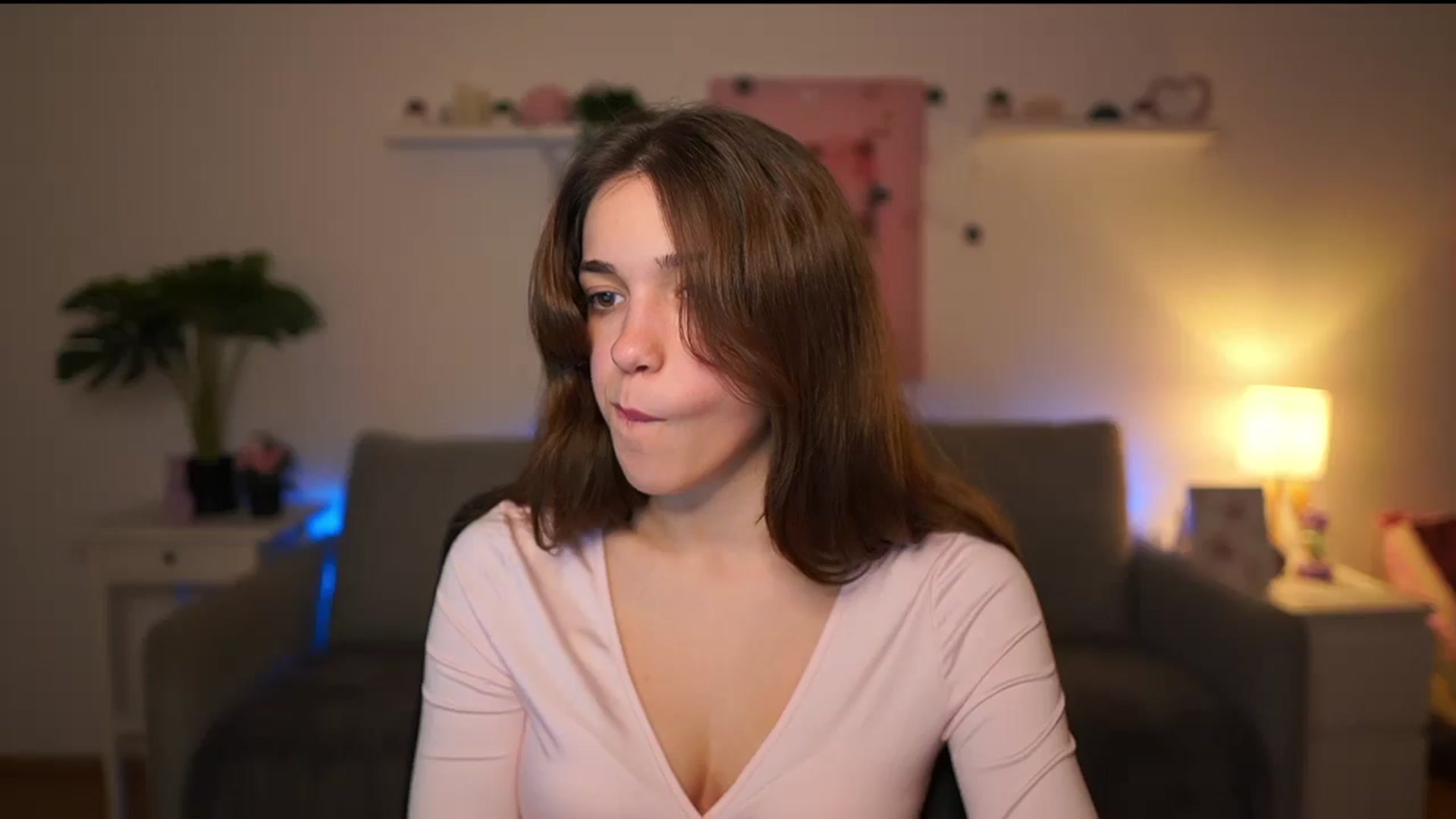 Gallery image thumbnail from Kissiecat's myfreecams stream on, 12/27/2025, 18:35 image 19 of 20