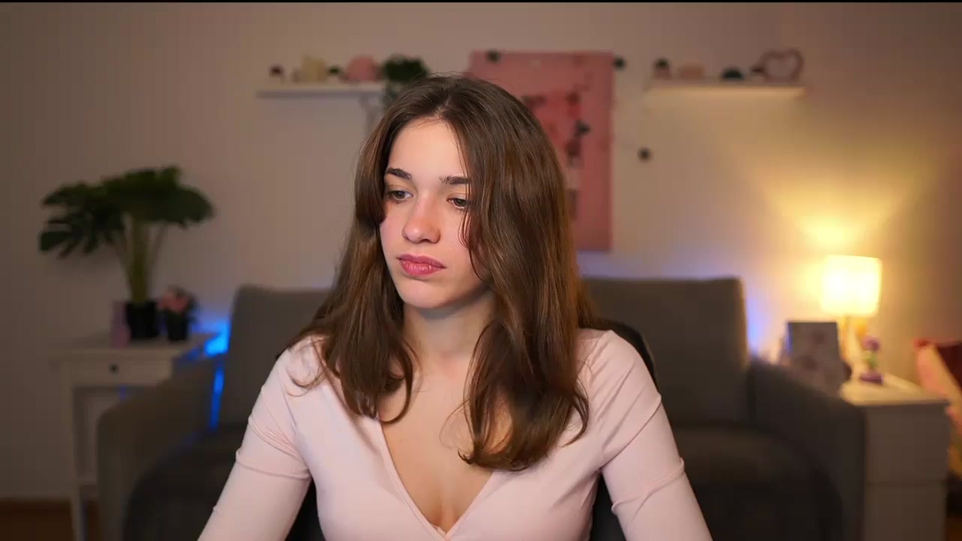 Gallery image thumbnail from Kissiecat's myfreecams stream on, 12/27/2025, 18:35 image 5 of 20