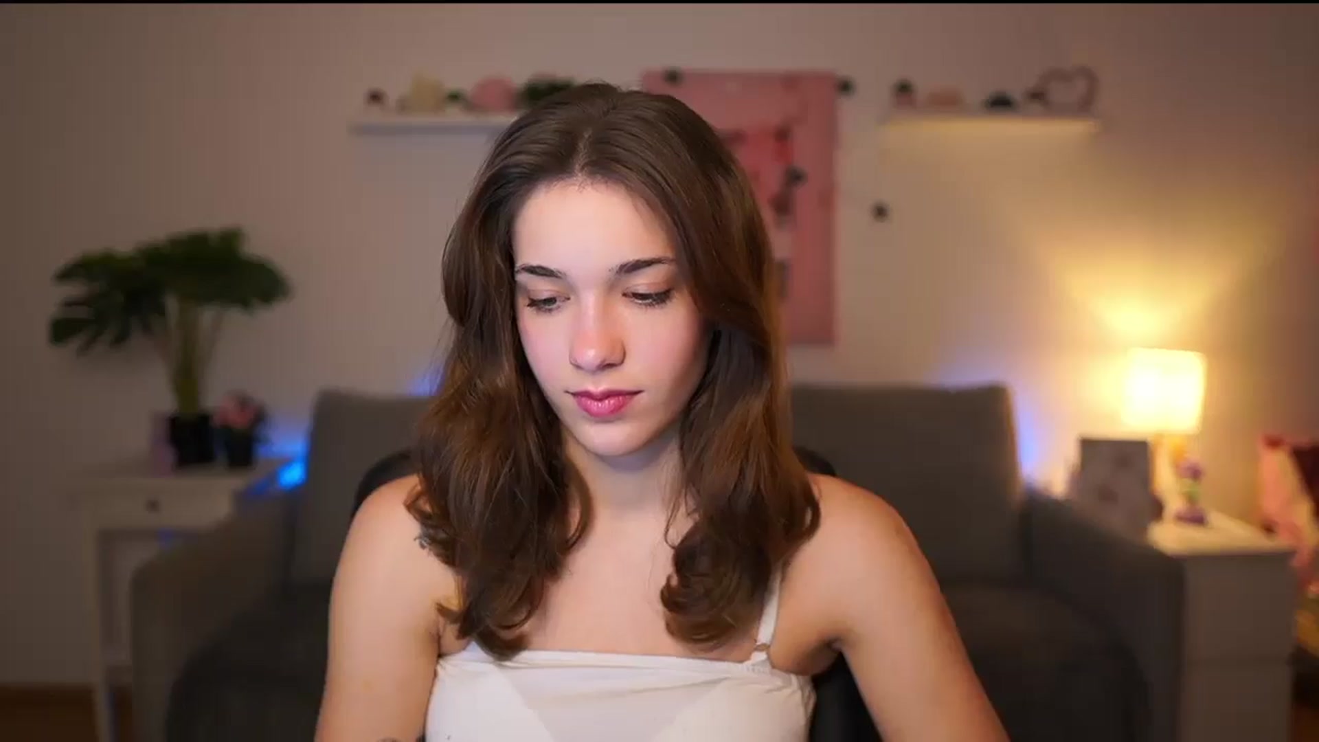 Gallery image thumbnail from Kissiecat's myfreecams stream on, 12/29/2025, 13:56 image 8 of 20