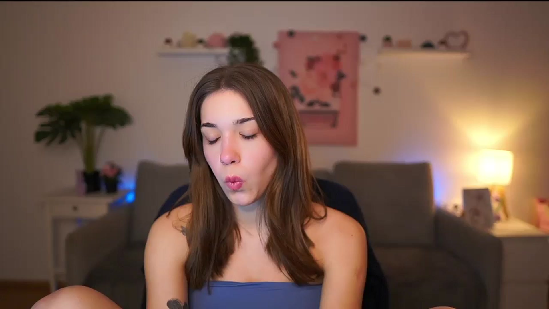 Gallery image thumbnail from Kissiecat's myfreecams stream on, 01/09/2026, 19:25 image 1 of 20