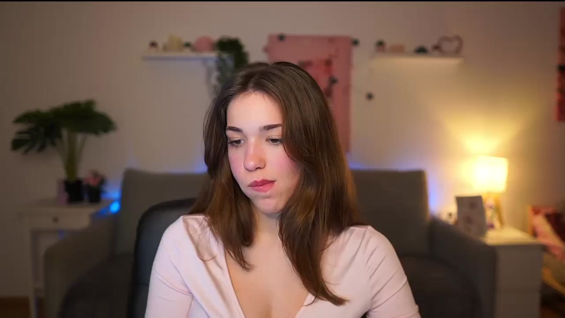 Gallery image thumbnail from Kissiecat's myfreecams stream on, 01/13/2026, 15:15 image 14 of 20