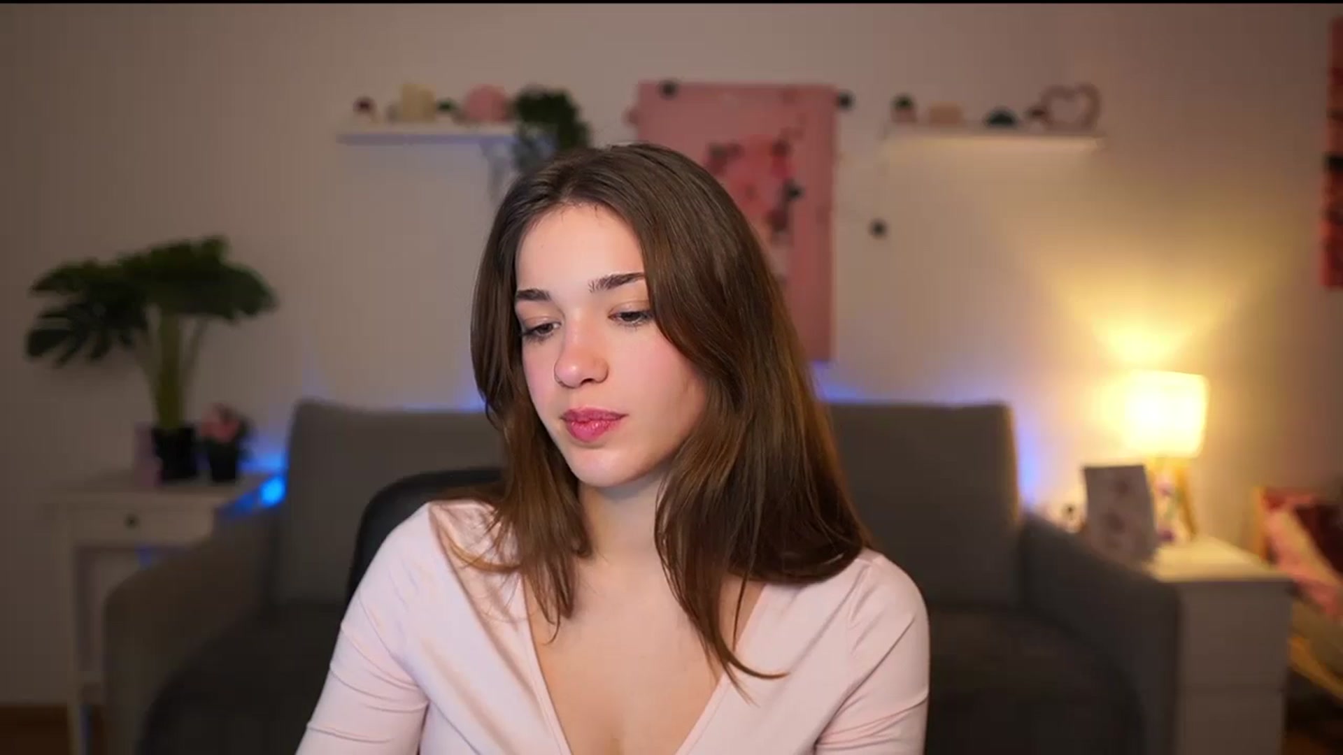 Gallery image thumbnail from Kissiecat's myfreecams stream on, 01/13/2026, 15:15 image 6 of 20