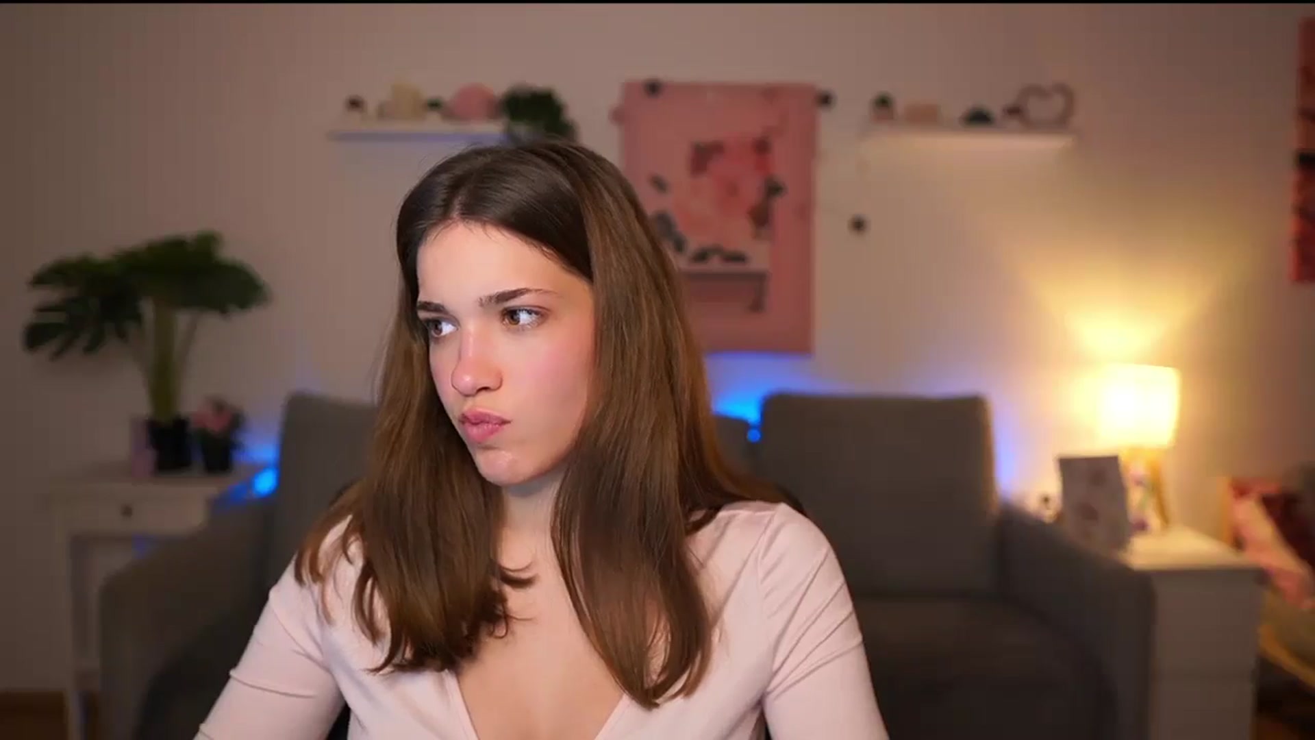 Gallery image thumbnail from Kissiecat's myfreecams stream on, 01/13/2026, 16:24 image 4 of 20