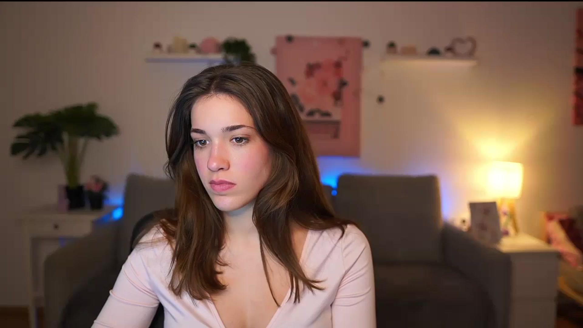 Gallery image thumbnail from Kissiecat's myfreecams stream on, 01/13/2026, 16:24 image 17 of 20