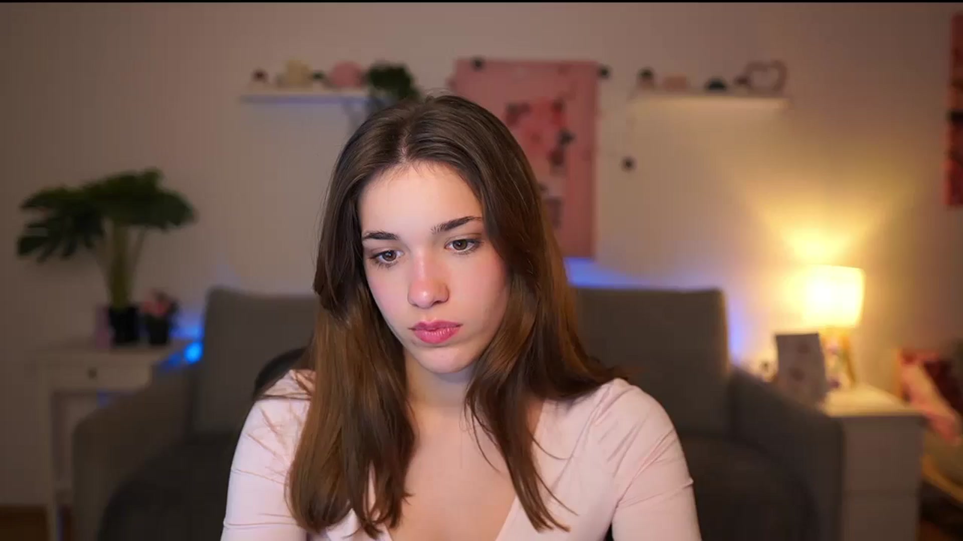 Gallery image thumbnail from Kissiecat's myfreecams stream on, 01/13/2026, 17:46 image 3 of 20