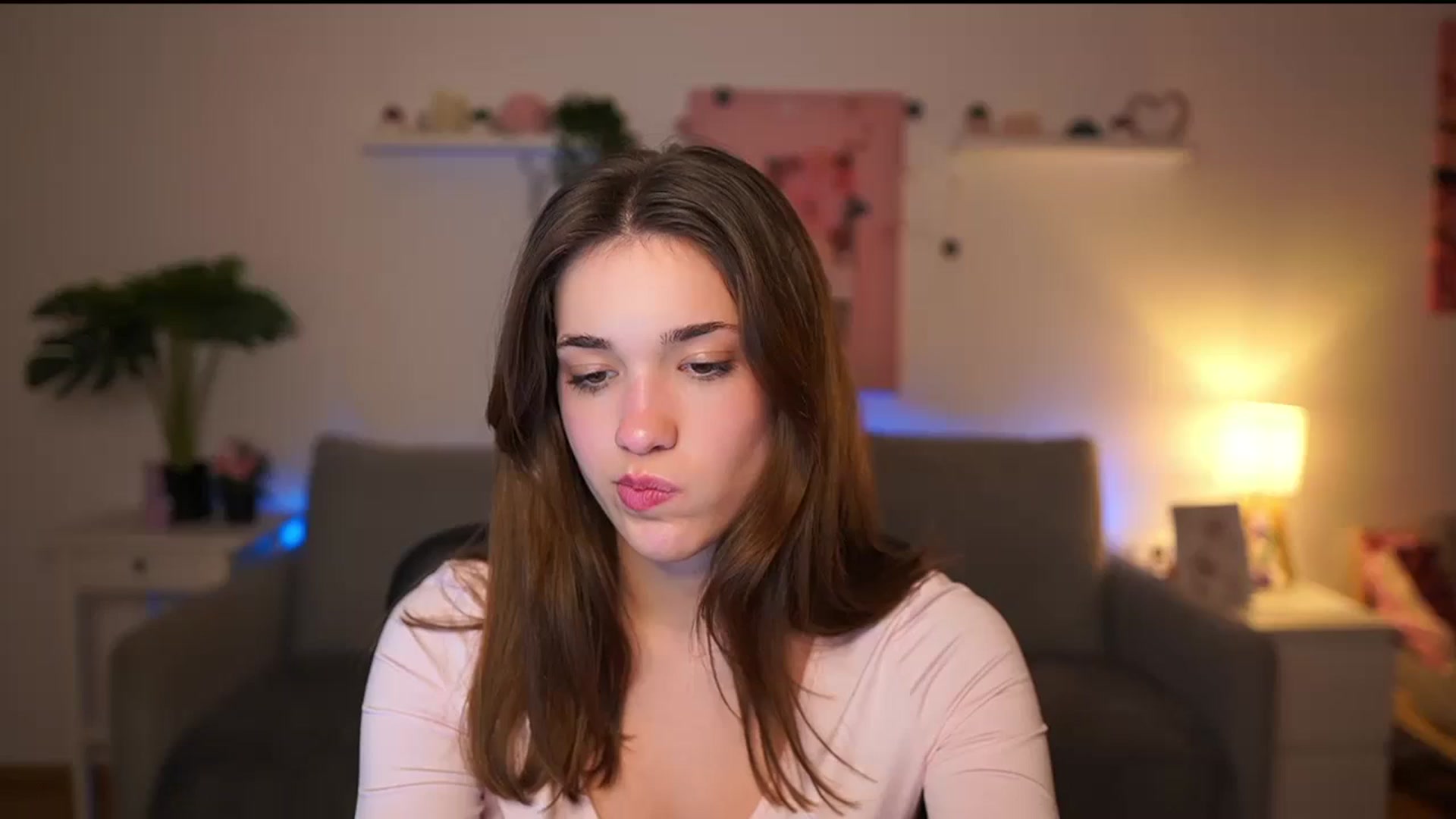 Gallery image thumbnail from Kissiecat's myfreecams stream on, 01/13/2026, 17:46 image 5 of 20