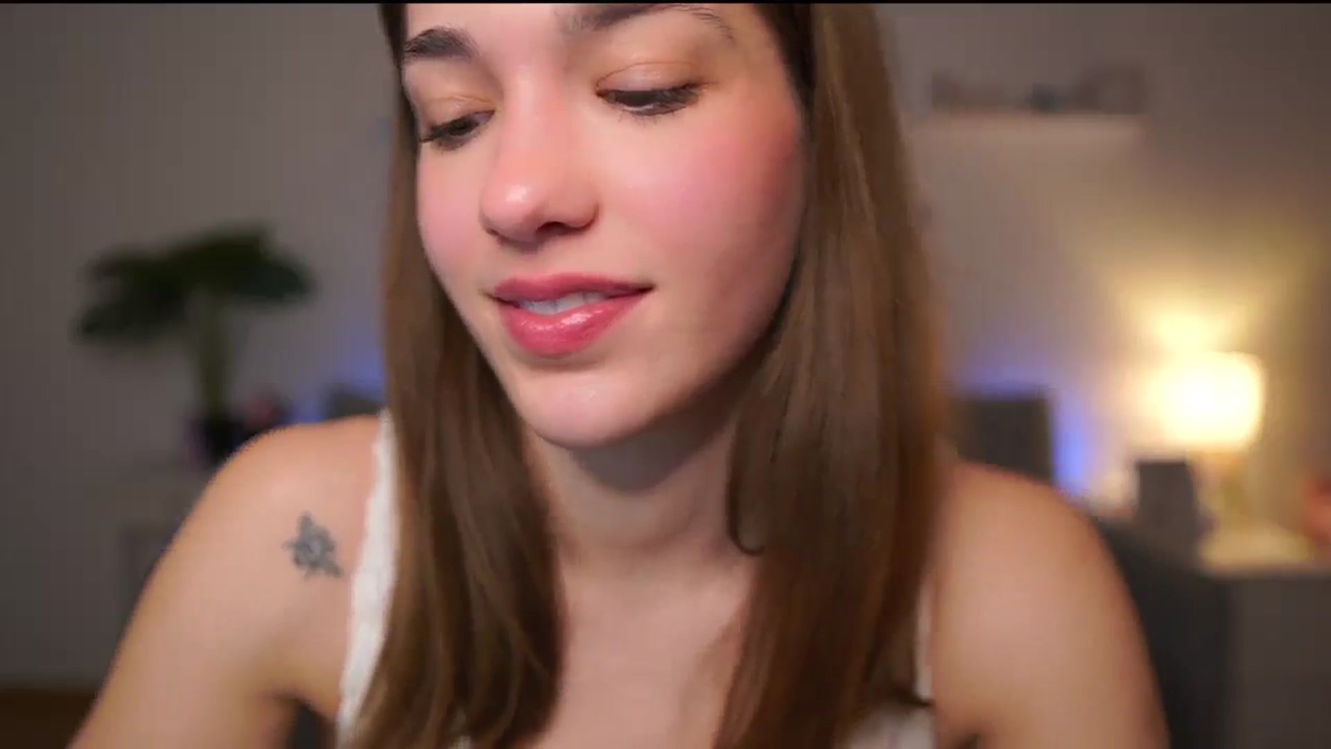 Gallery image thumbnail from Kissiecat's myfreecams stream on, 01/15/2026, 15:59 image 13 of 20