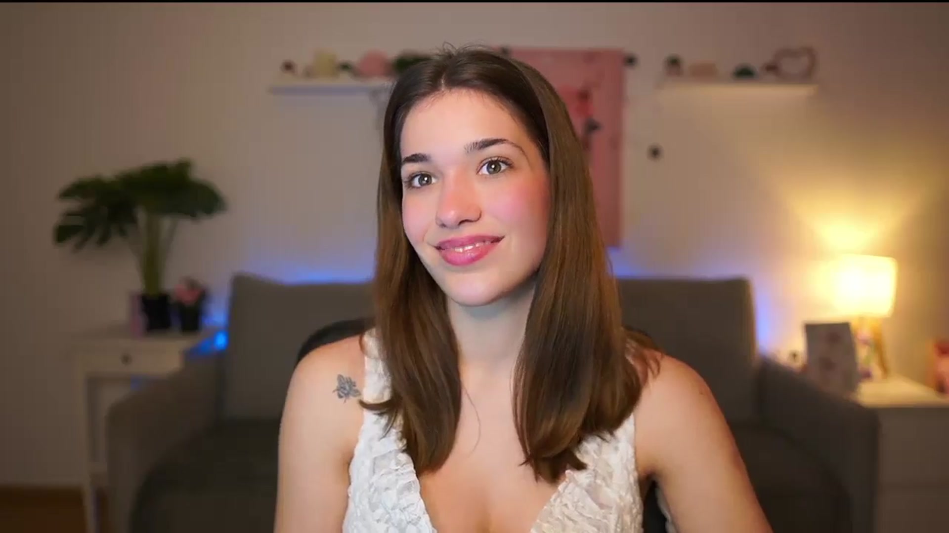 Gallery image thumbnail from Kissiecat's myfreecams stream on, 01/15/2026, 15:59 image 7 of 20