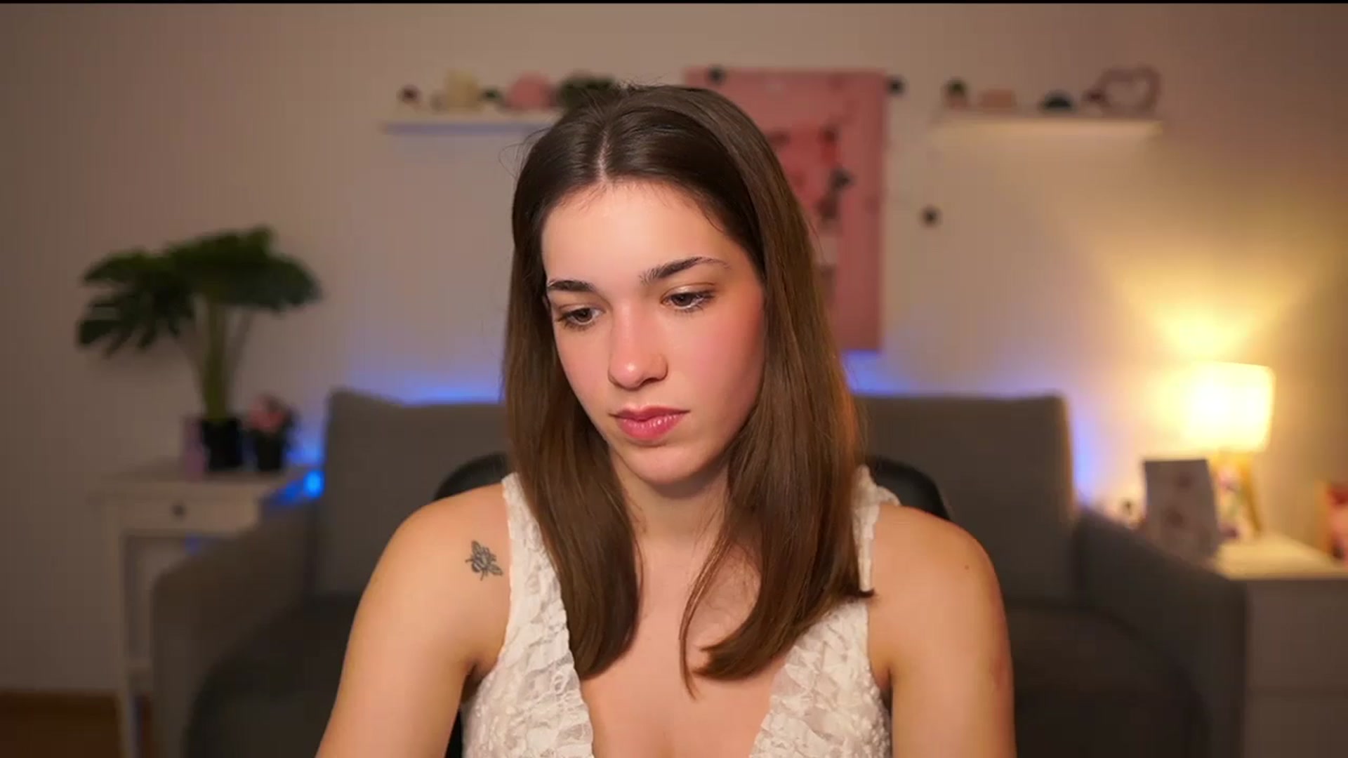 Gallery image thumbnail from Kissiecat's myfreecams stream on, 01/15/2026, 15:59 image 12 of 20
