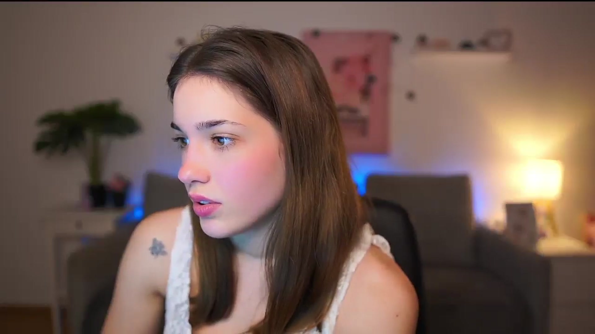Gallery image thumbnail from Kissiecat's myfreecams stream on, 01/15/2026, 15:59 image 10 of 20