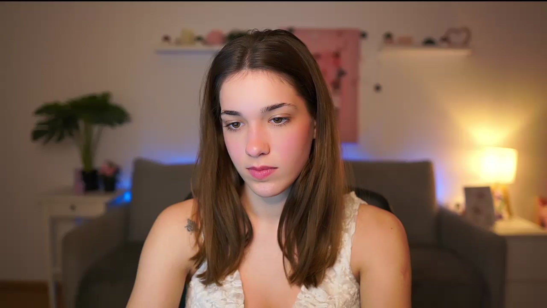 Gallery image thumbnail from Kissiecat's myfreecams stream on, 01/15/2026, 15:59 image 18 of 20