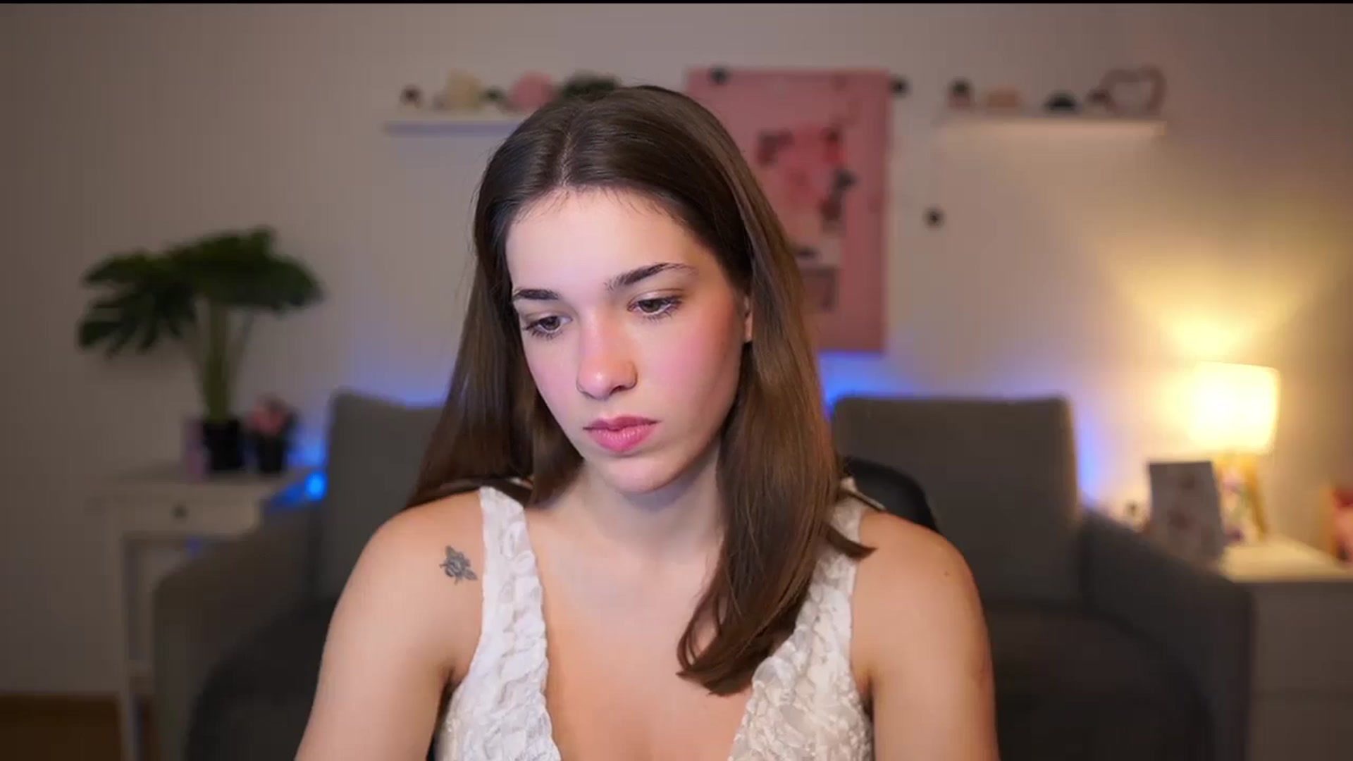 Gallery image thumbnail from Kissiecat's myfreecams stream on, 01/15/2026, 17:01 image 5 of 20