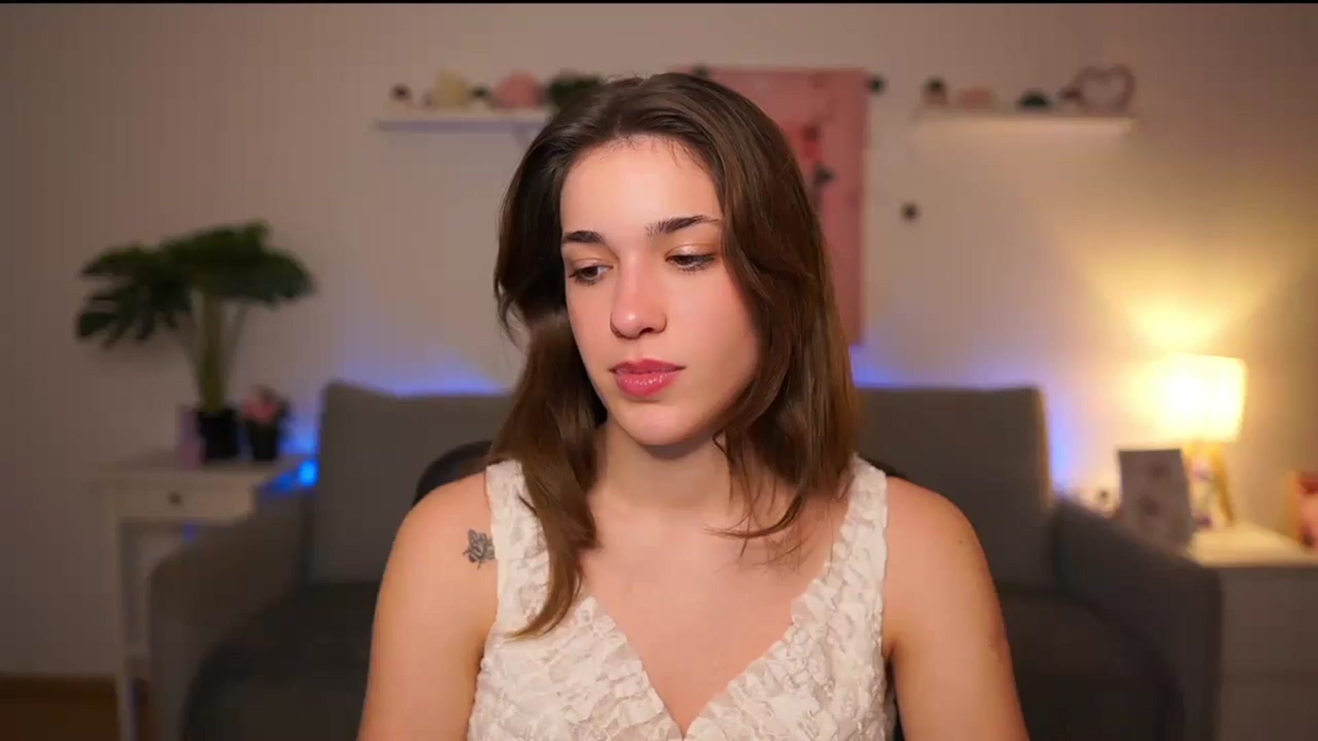 Gallery image thumbnail from Kissiecat's myfreecams stream on, 01/15/2026, 18:00 image 18 of 20