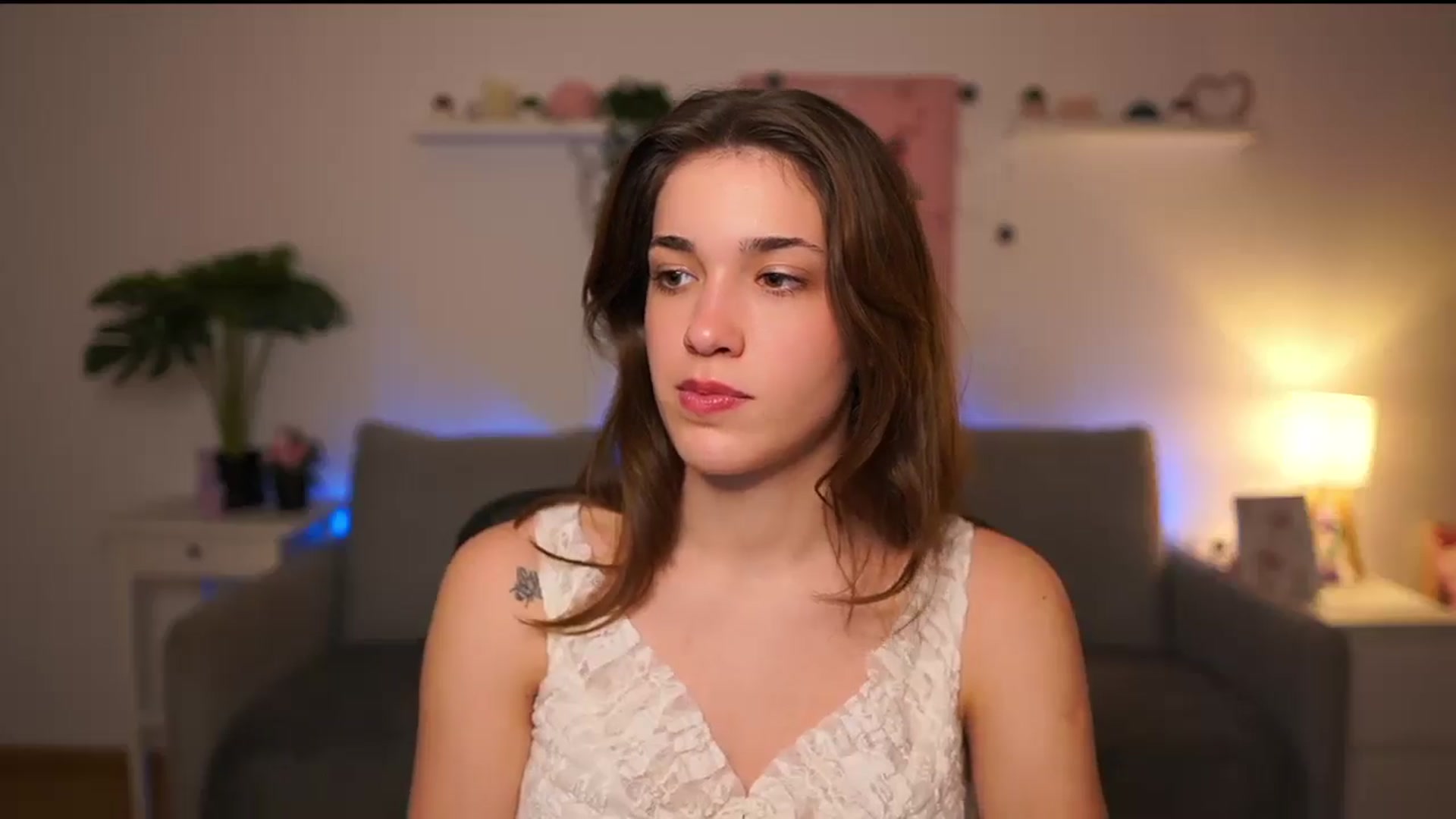 Gallery image thumbnail from Kissiecat's myfreecams stream on, 01/15/2026, 18:00 image 17 of 20